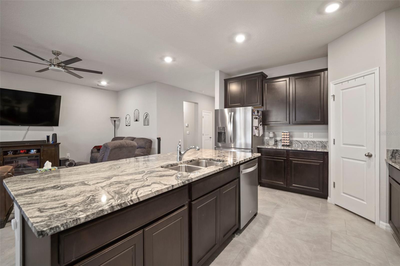 16784 GLACIER BAY LOOP, WIMAUMA, FL, 33598