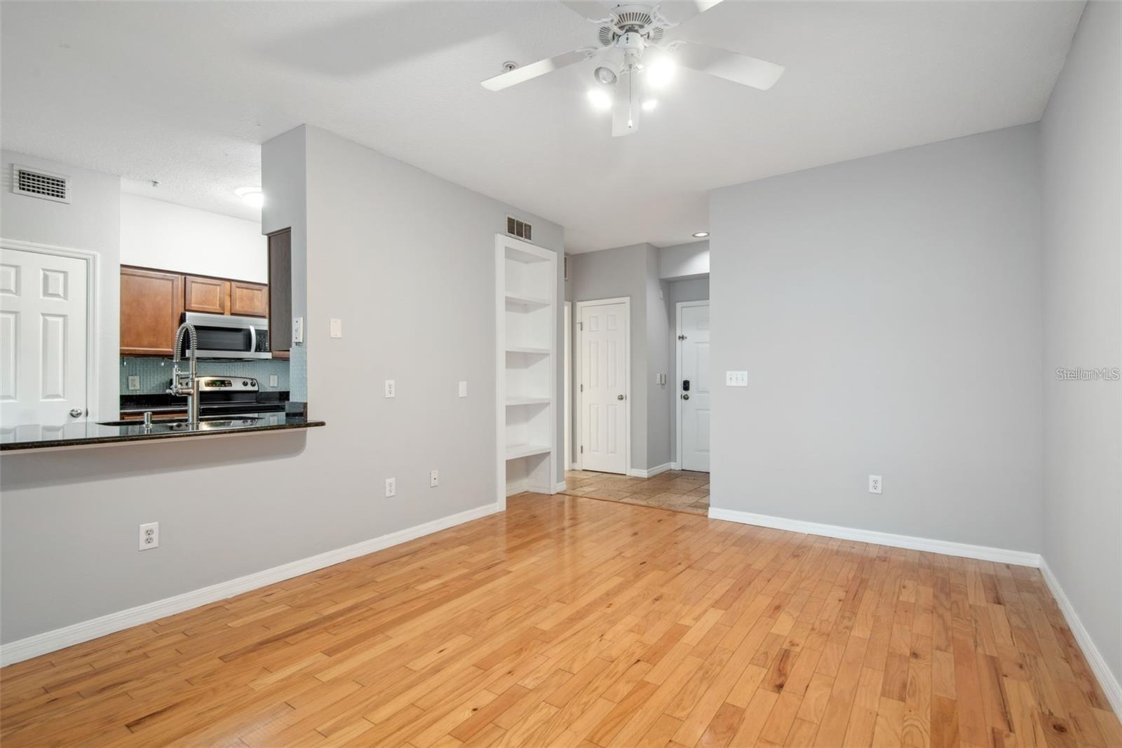 1810 E PALM AVE #1205, TAMPA, FL, 33605