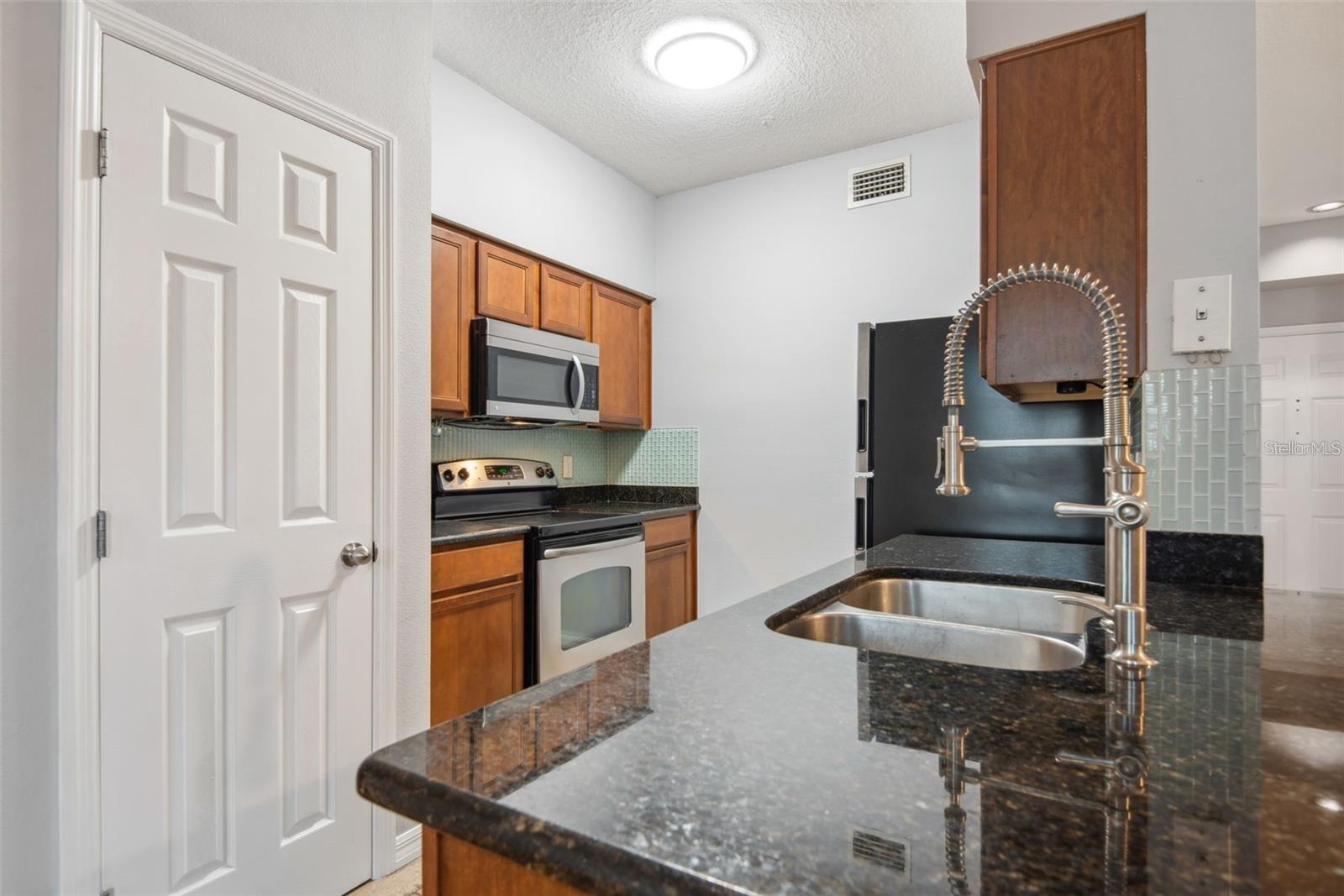 1810 E PALM AVE #1205, TAMPA, FL, 33605