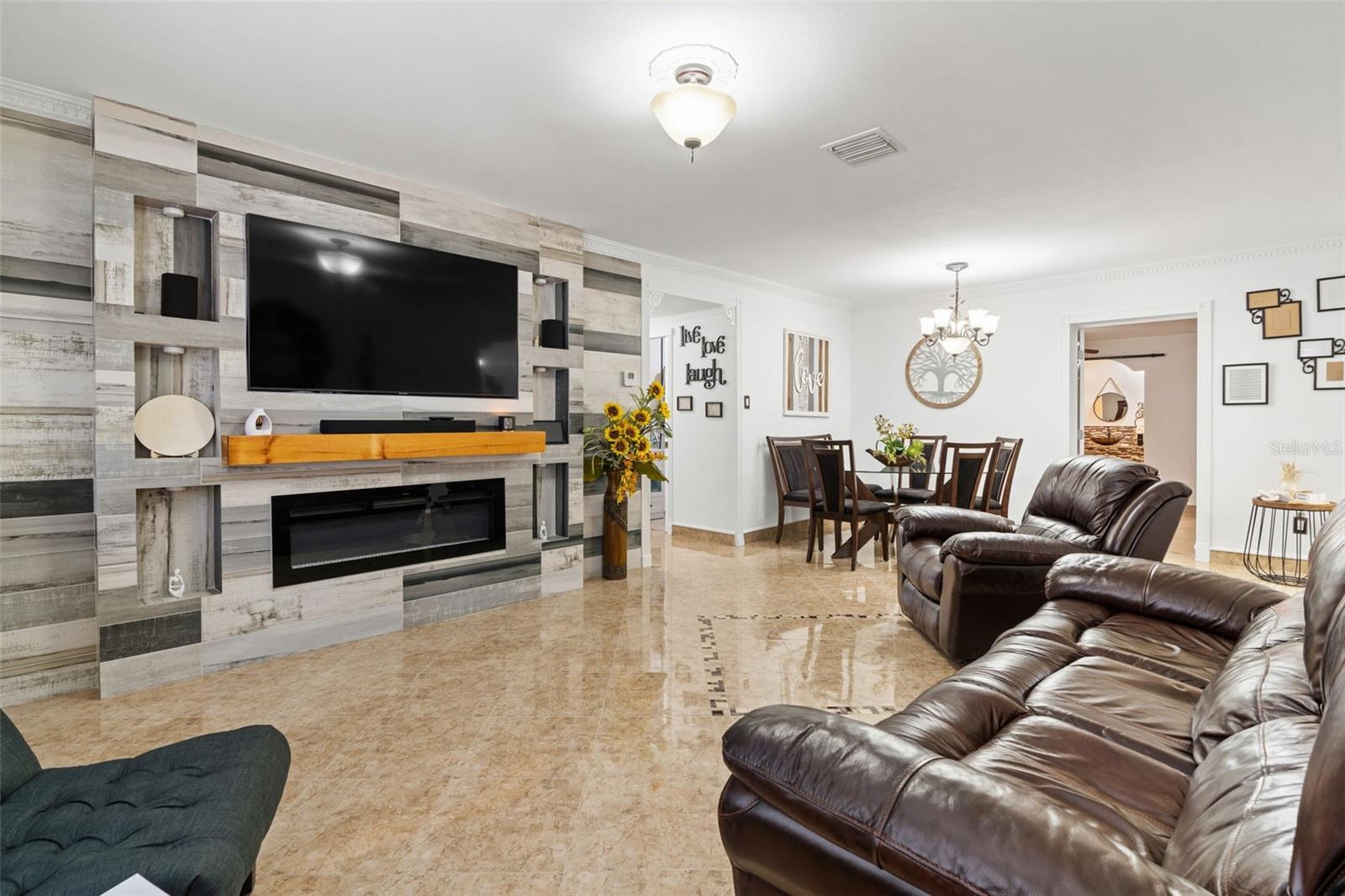 3607 EDNA CT, TAMPA, FL, 33614