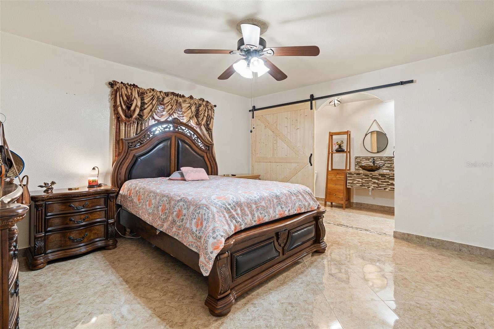 3607 EDNA CT, TAMPA, FL, 33614
