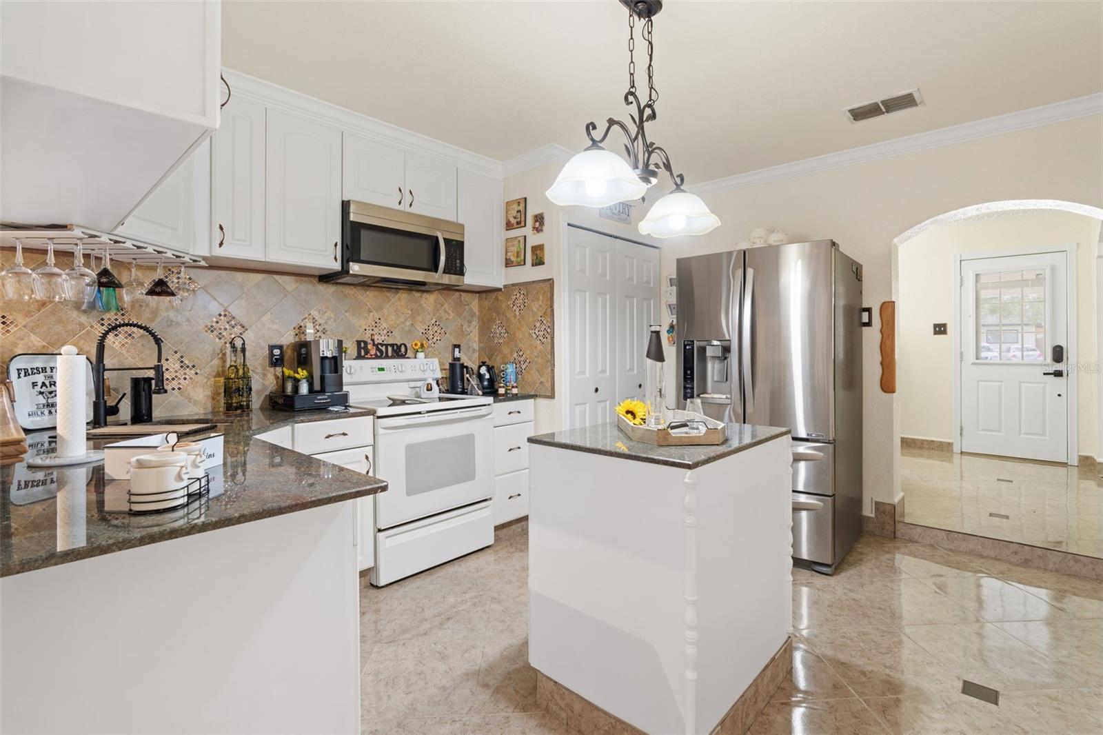 3607 EDNA CT, TAMPA, FL, 33614