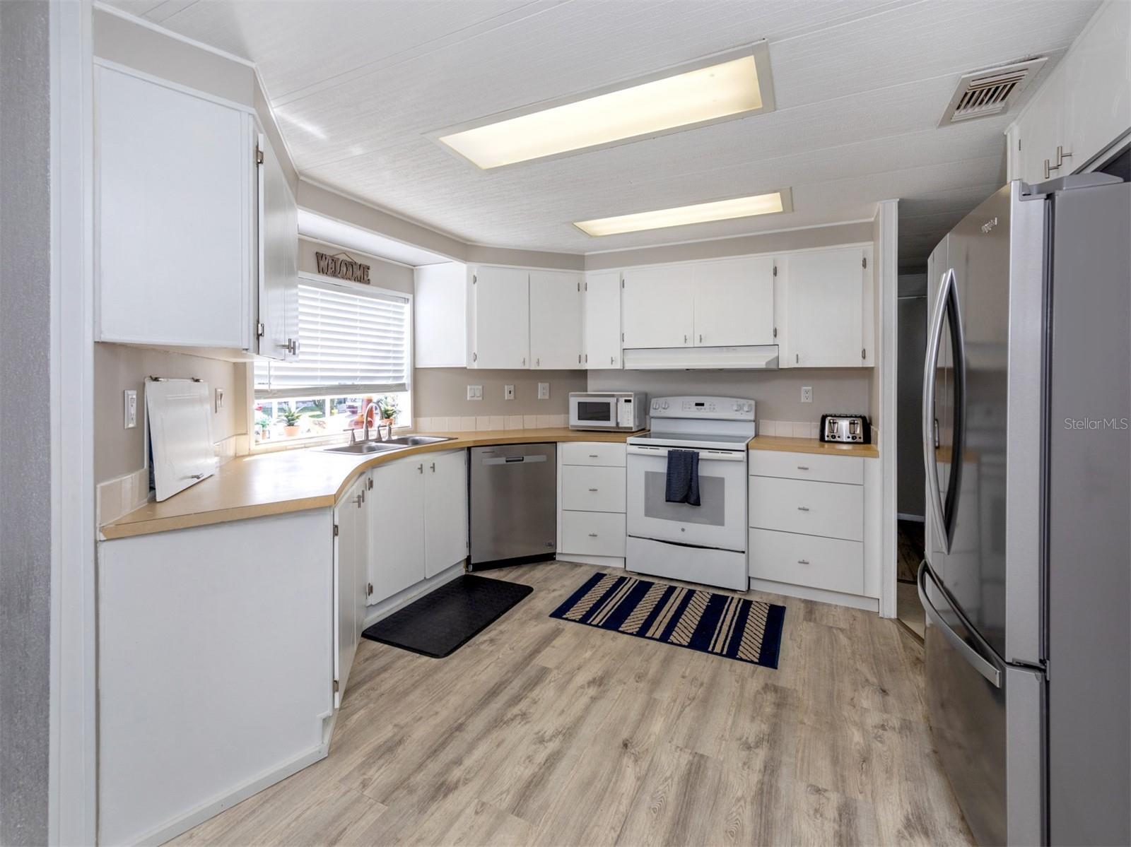 130 LAZY RIVER RD, NORTH PORT, FL, 34287