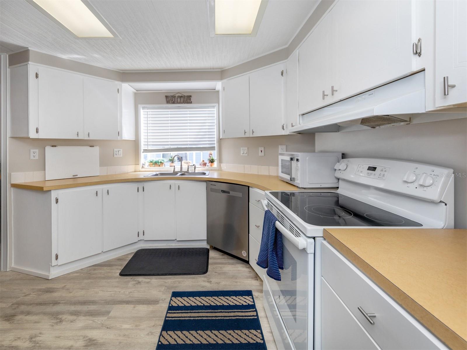 130 LAZY RIVER RD, NORTH PORT, FL, 34287