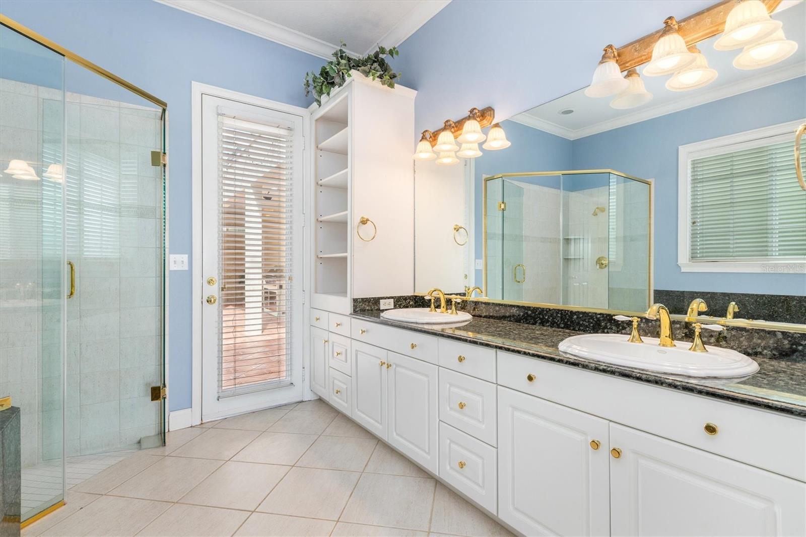 A4627867 Property Photo