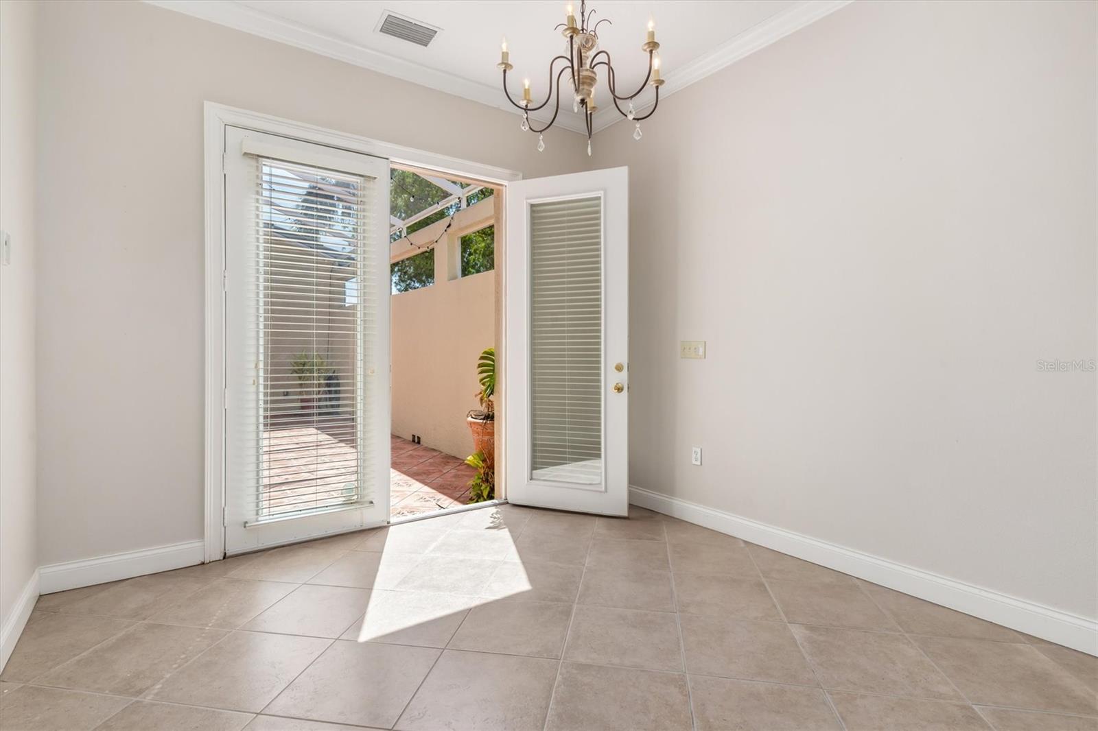 A4627867 Property Photo