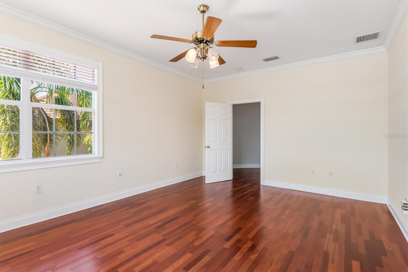 A4627867 Property Photo
