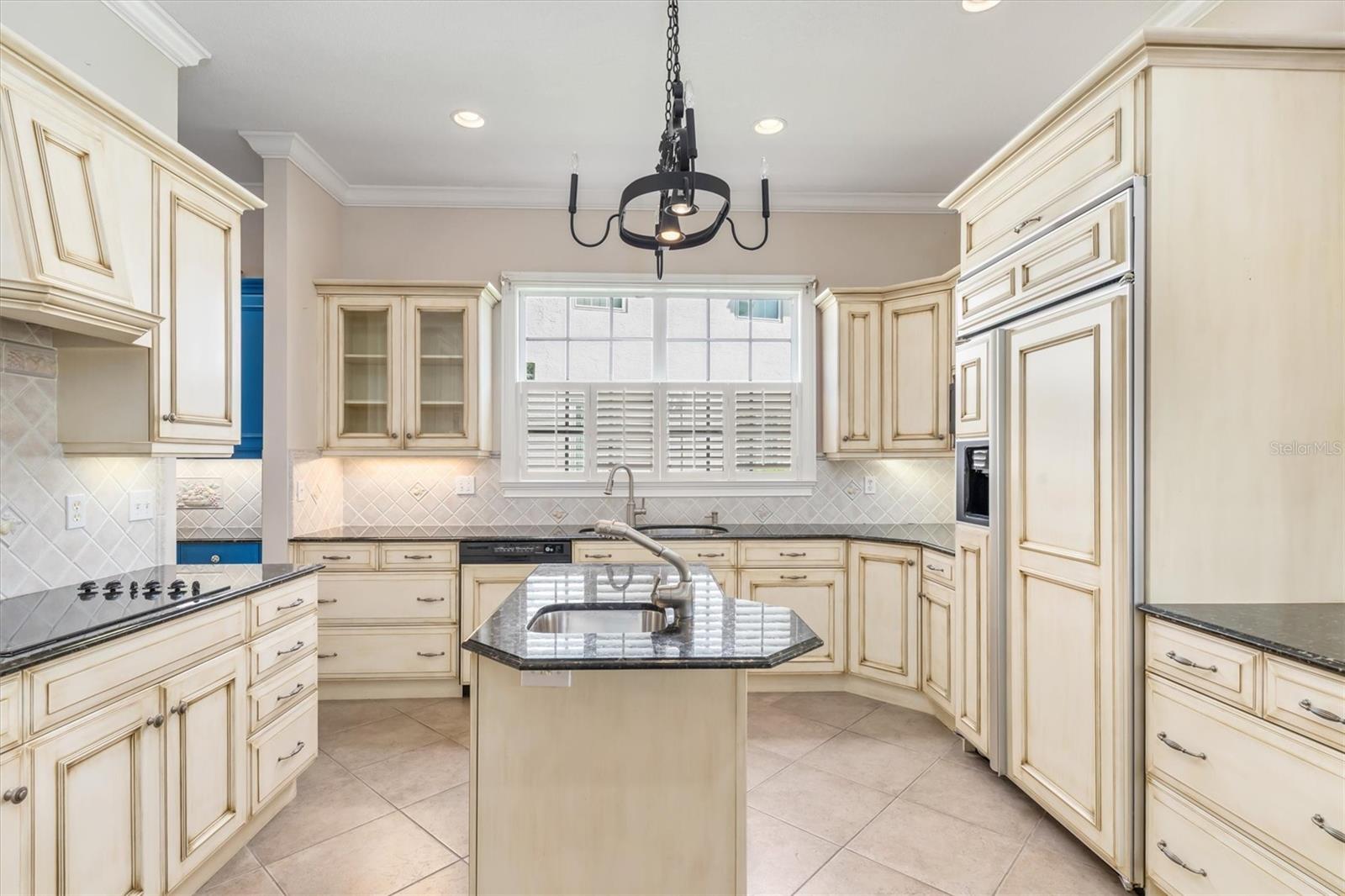 A4627867 Property Photo