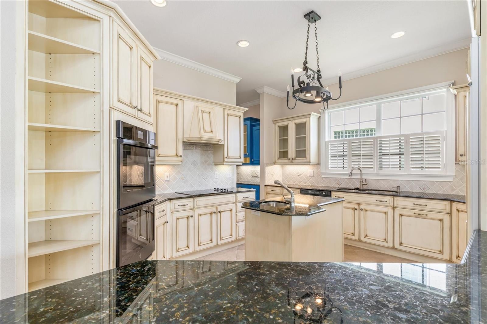 A4627867 Property Photo