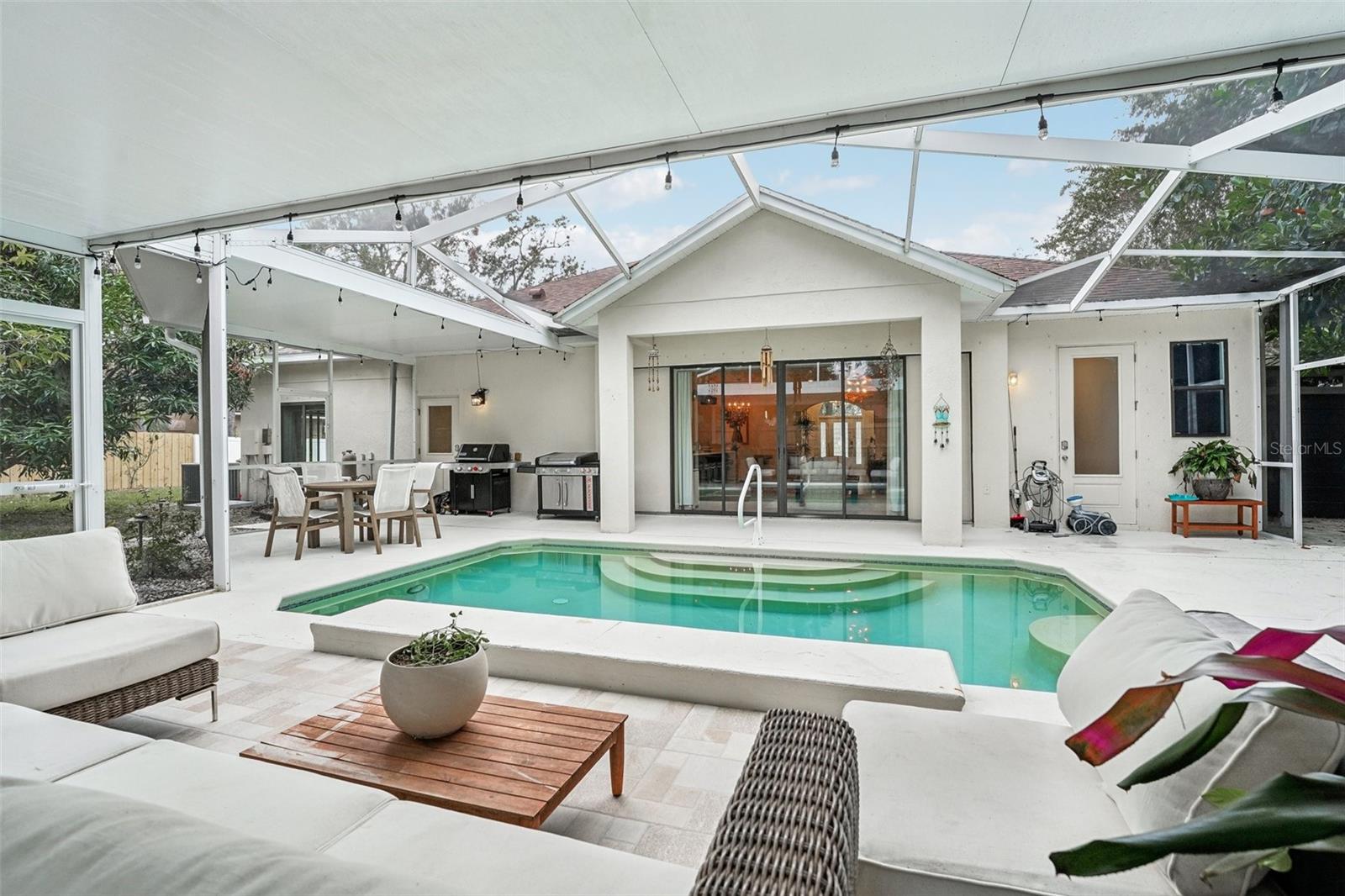3017 COLONIAL RIDGE DR, BRANDON, FL, 33511