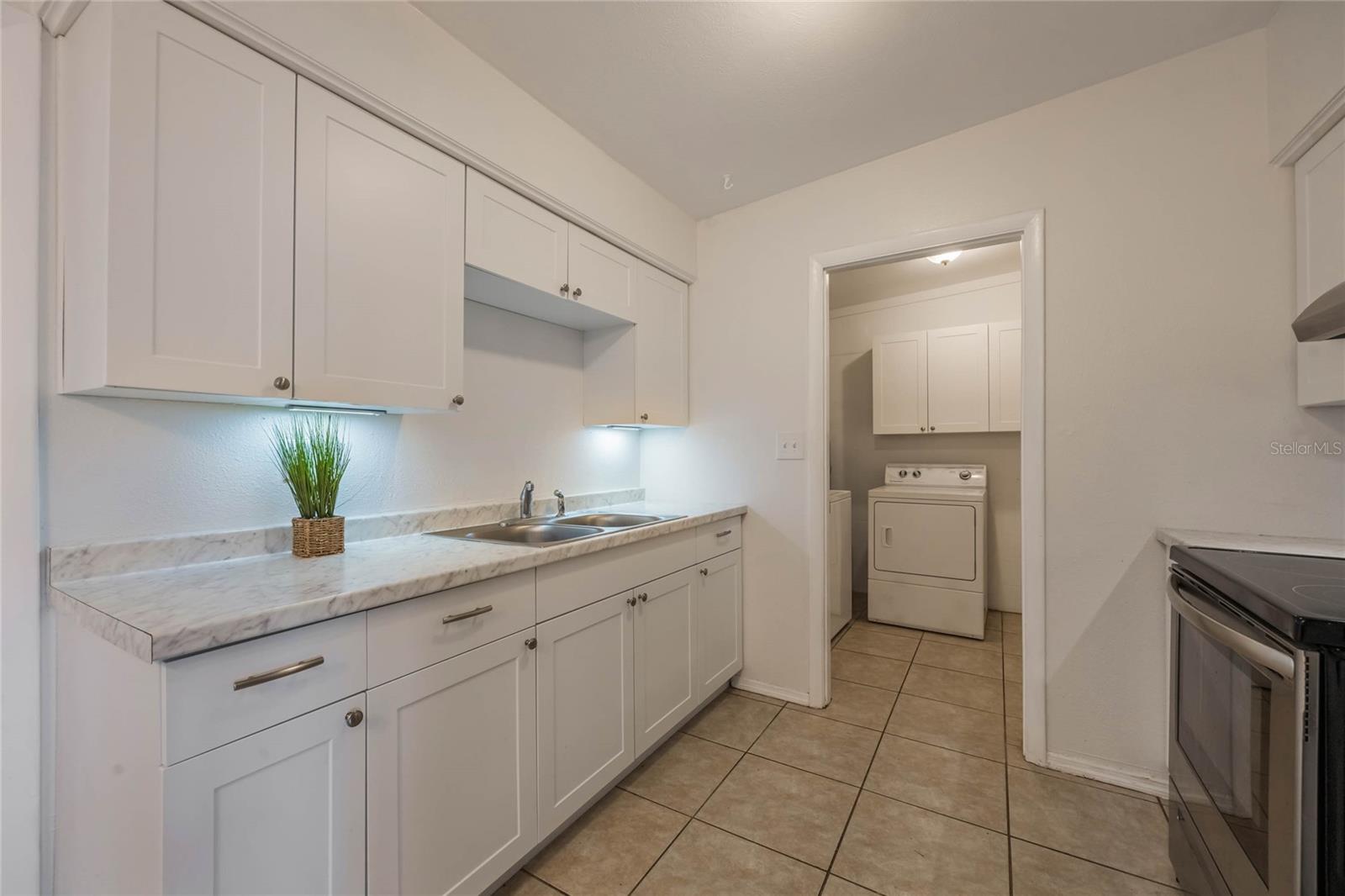 701 LOGAN DR, LONGWOOD, FL, 32750