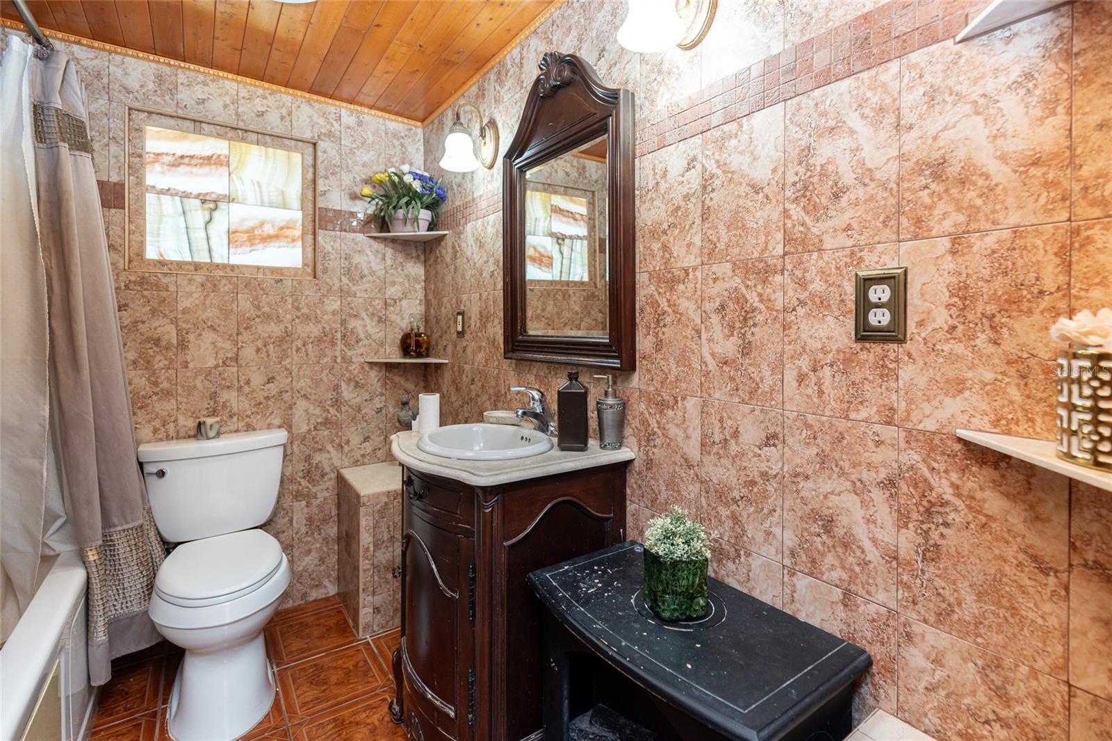 4801 BEACH BLVD, ORLANDO, FL, 32803