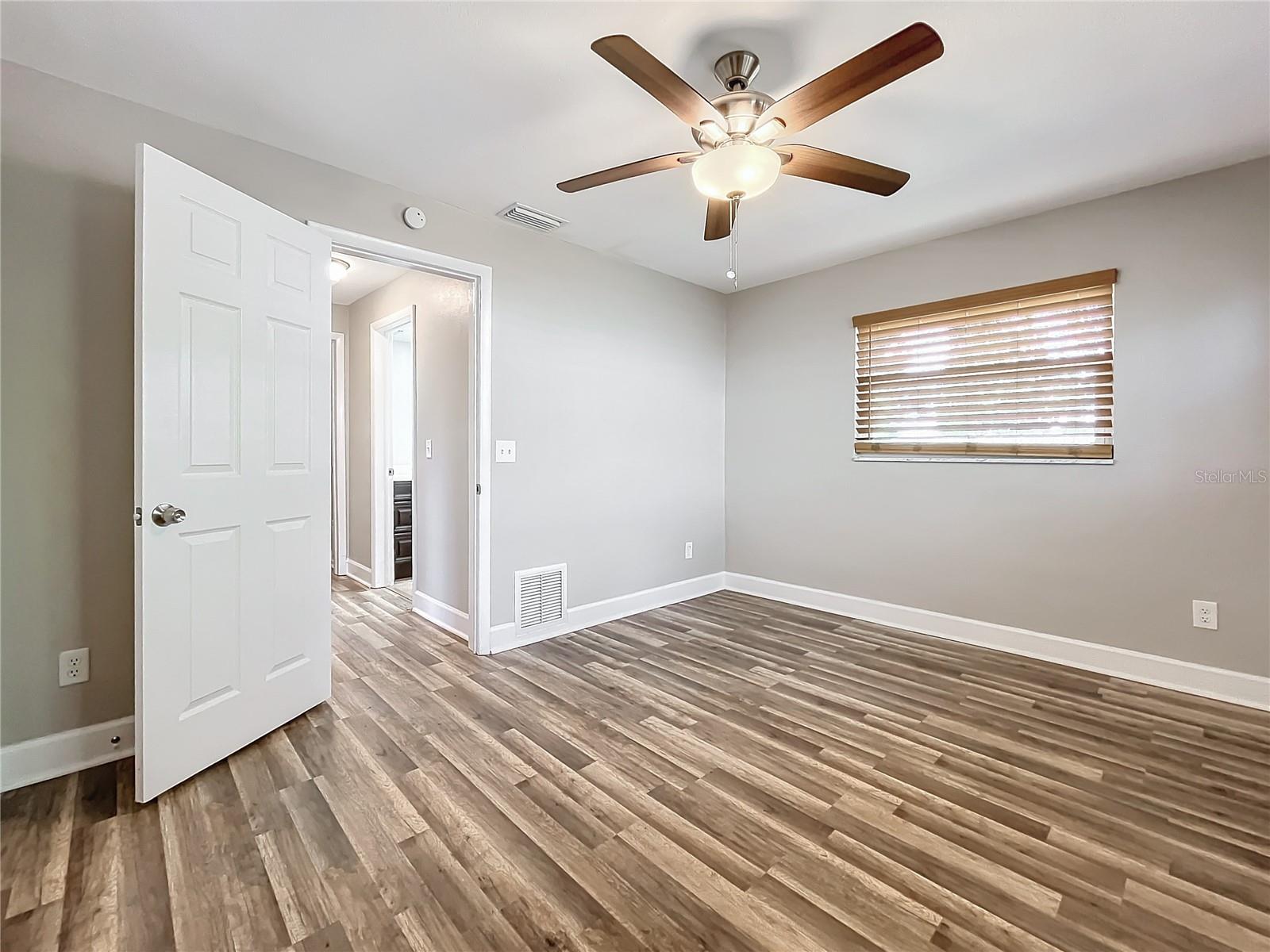2063 DAWN DR, CLEARWATER, FL, 33763