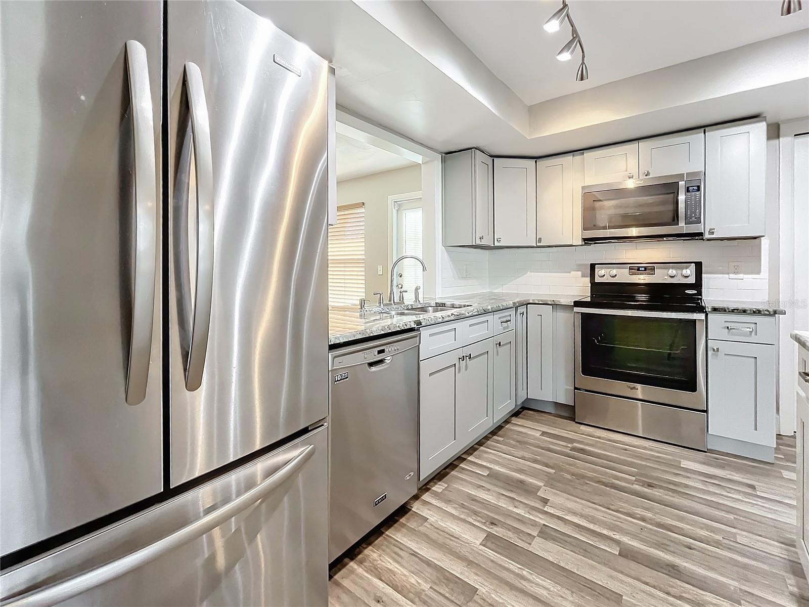 2063 DAWN DR, CLEARWATER, FL, 33763