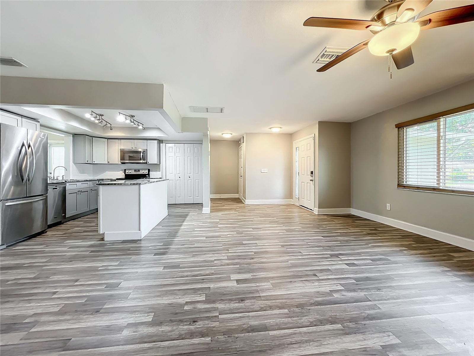 2063 DAWN DR, CLEARWATER, FL, 33763