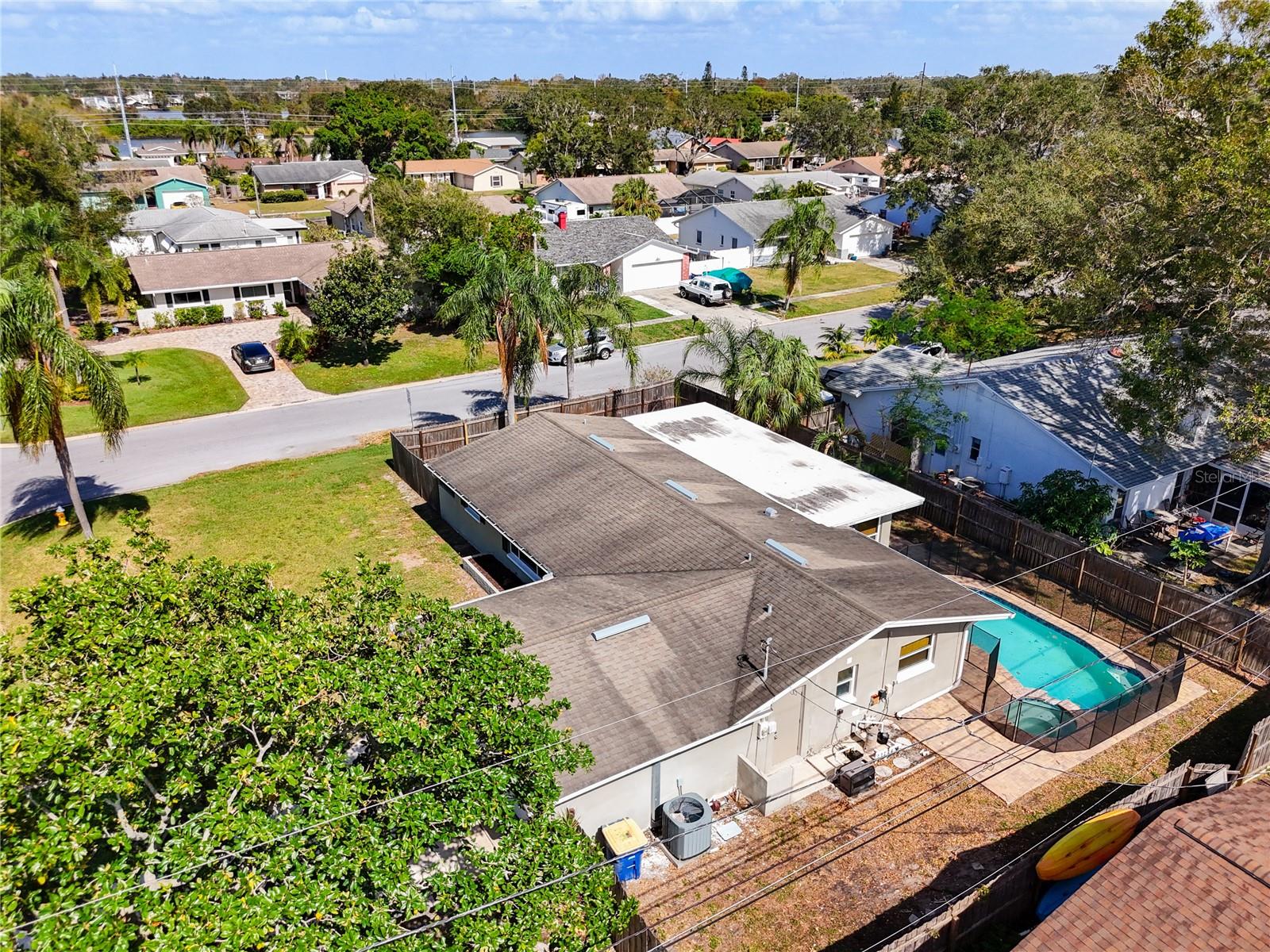 2063 DAWN DR, CLEARWATER, FL, 33763