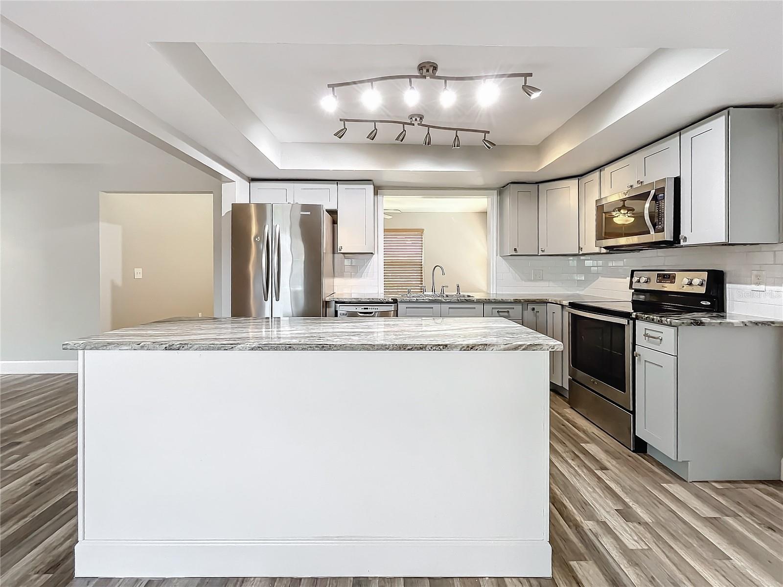 2063 DAWN DR, CLEARWATER, FL, 33763