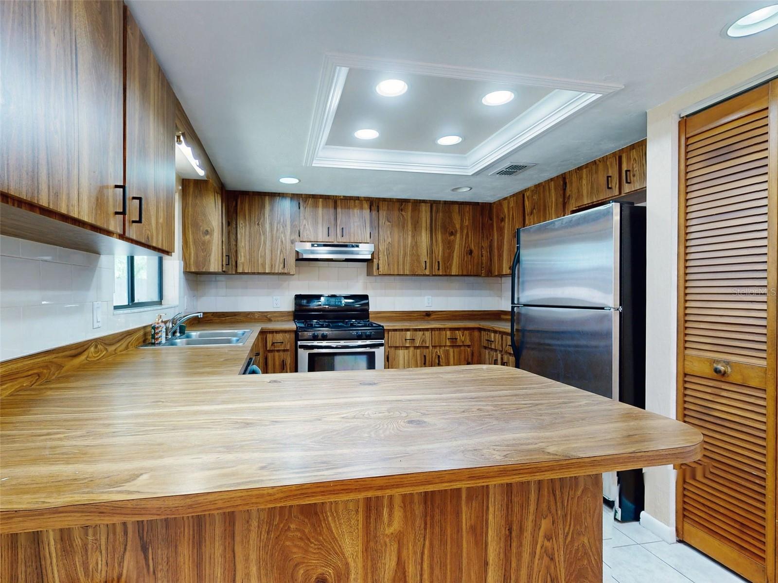 628 10TH ST, HOLLY HILL, FL, 32117