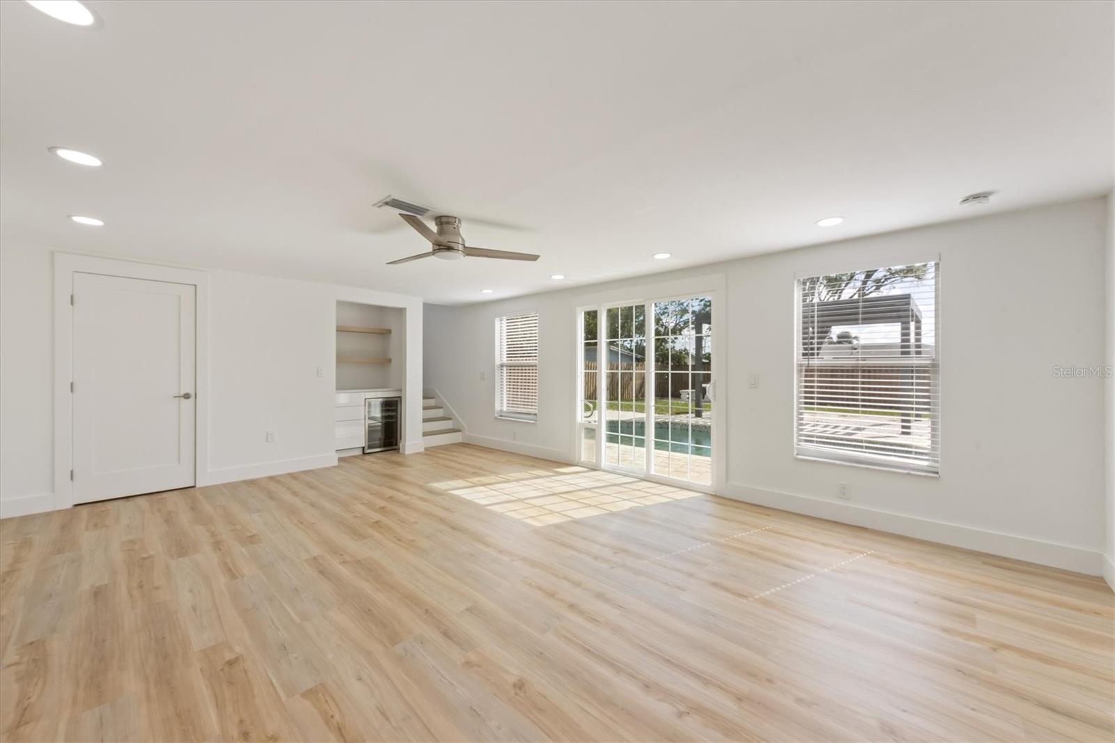 5321 13TH AVENUE DR W, BRADENTON, FL, 34209