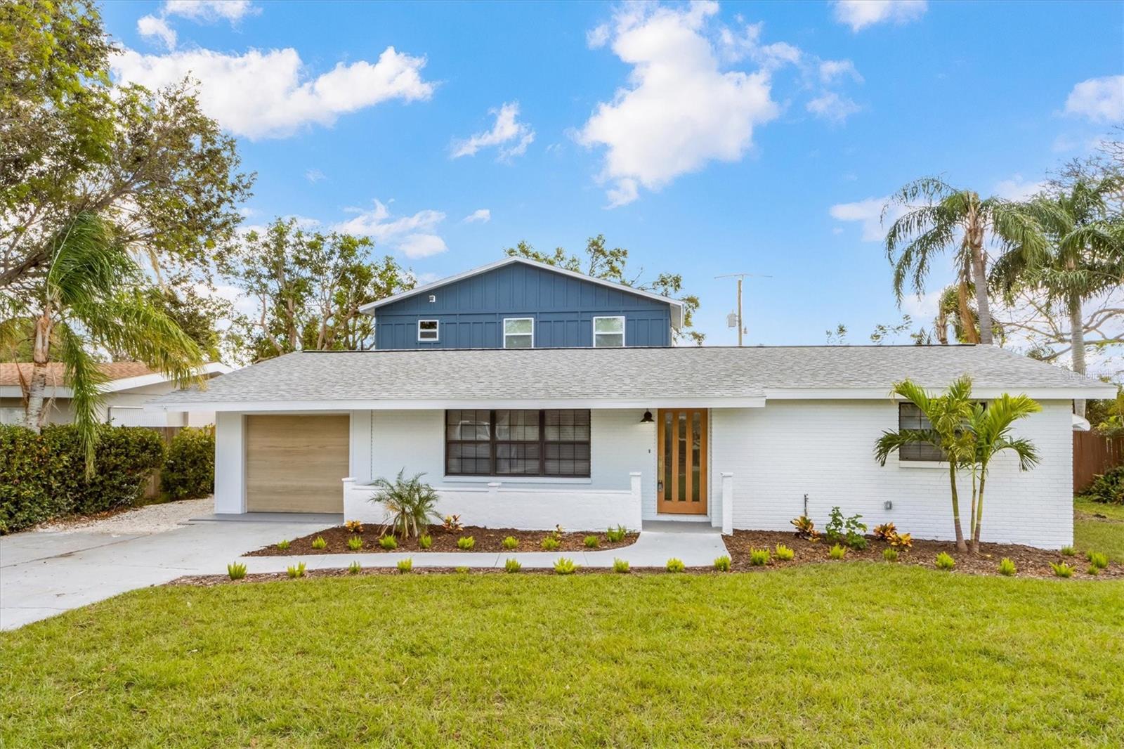 5321 13TH AVENUE DR W, BRADENTON, FL, 34209
