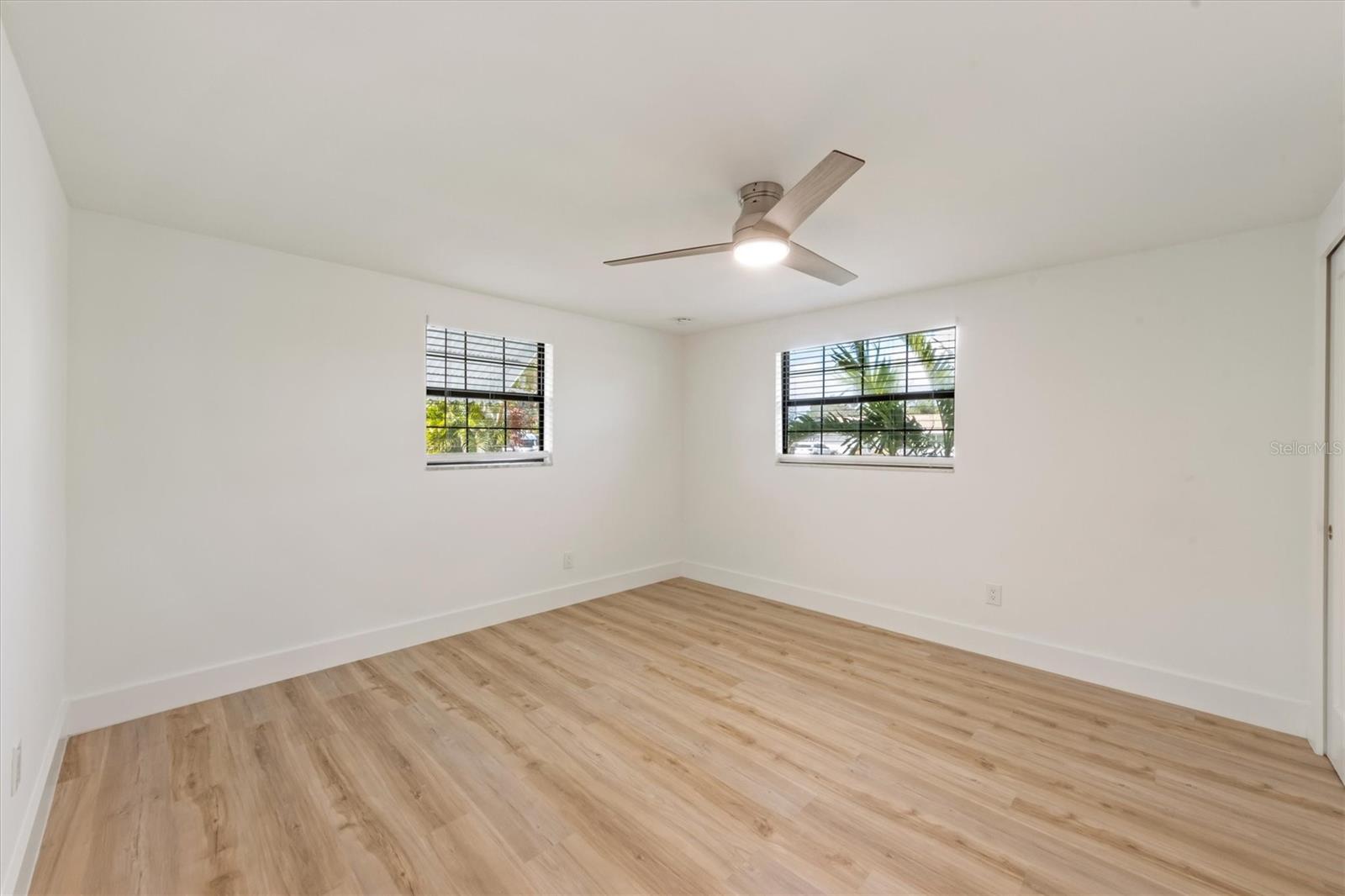 5321 13TH AVENUE DR W, BRADENTON, FL, 34209