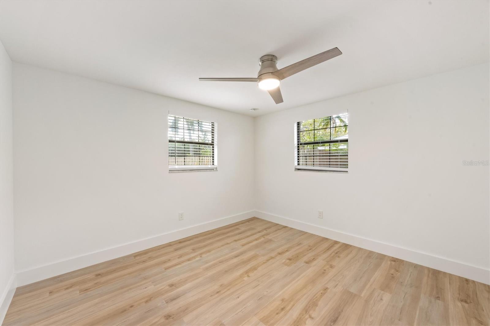 5321 13TH AVENUE DR W, BRADENTON, FL, 34209