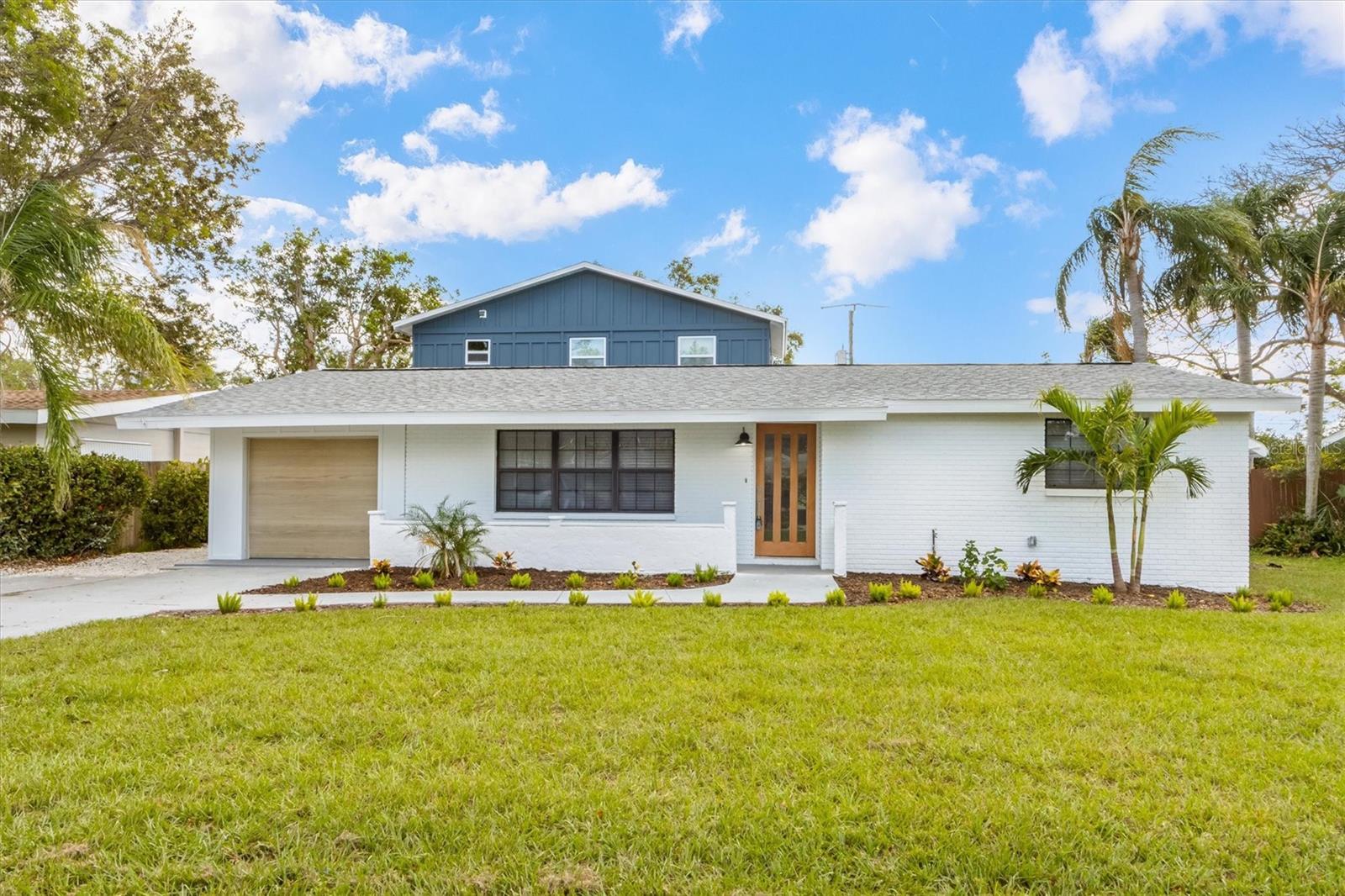 5321 13TH AVENUE DR W, BRADENTON, FL, 34209