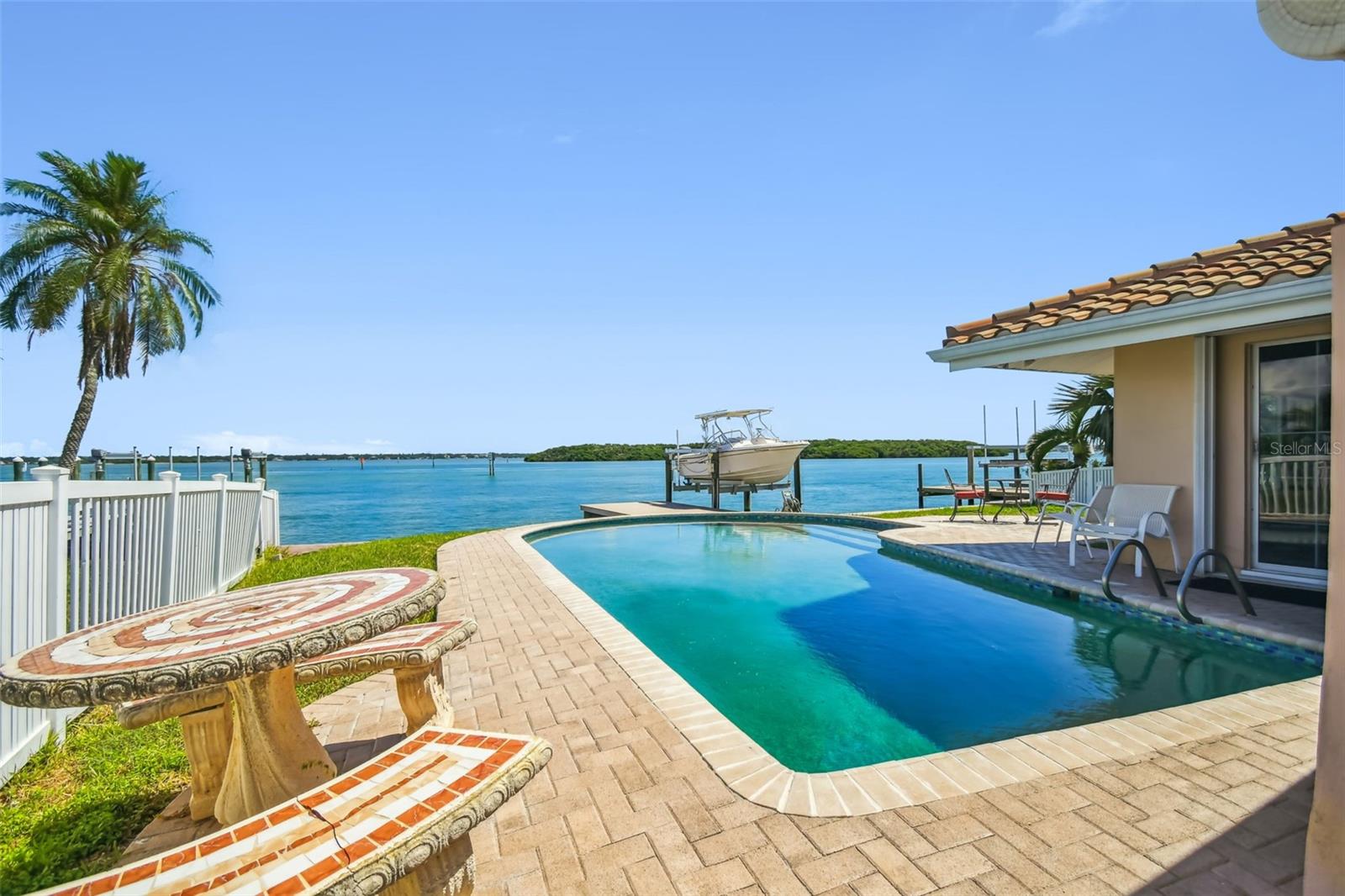 529 JOHNS PASS AVE, MADEIRA BEACH, FL, 33708