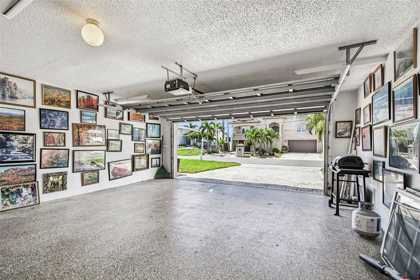 529 JOHNS PASS AVE, MADEIRA BEACH, FL, 33708