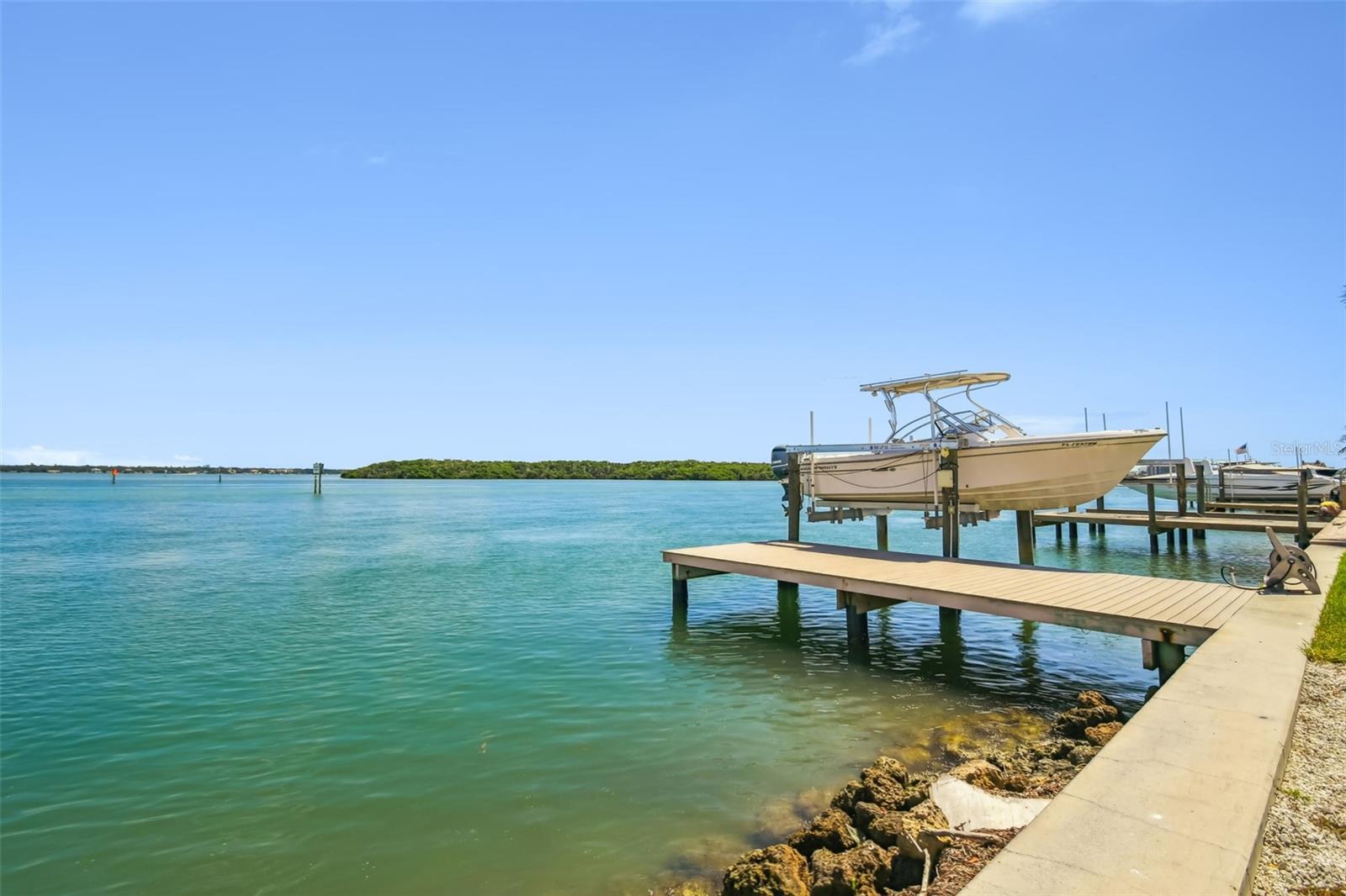 529 JOHNS PASS AVE, MADEIRA BEACH, FL, 33708