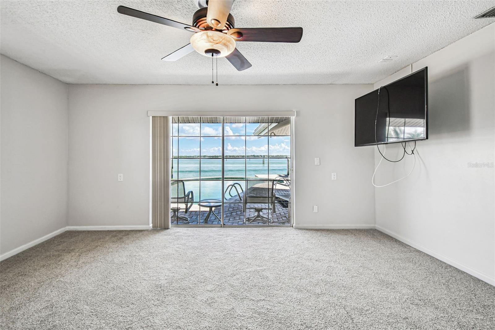529 JOHNS PASS AVE, MADEIRA BEACH, FL, 33708