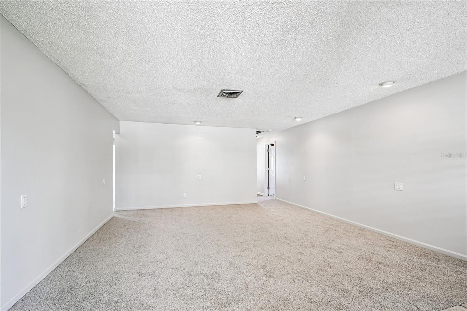 529 JOHNS PASS AVE, MADEIRA BEACH, FL, 33708