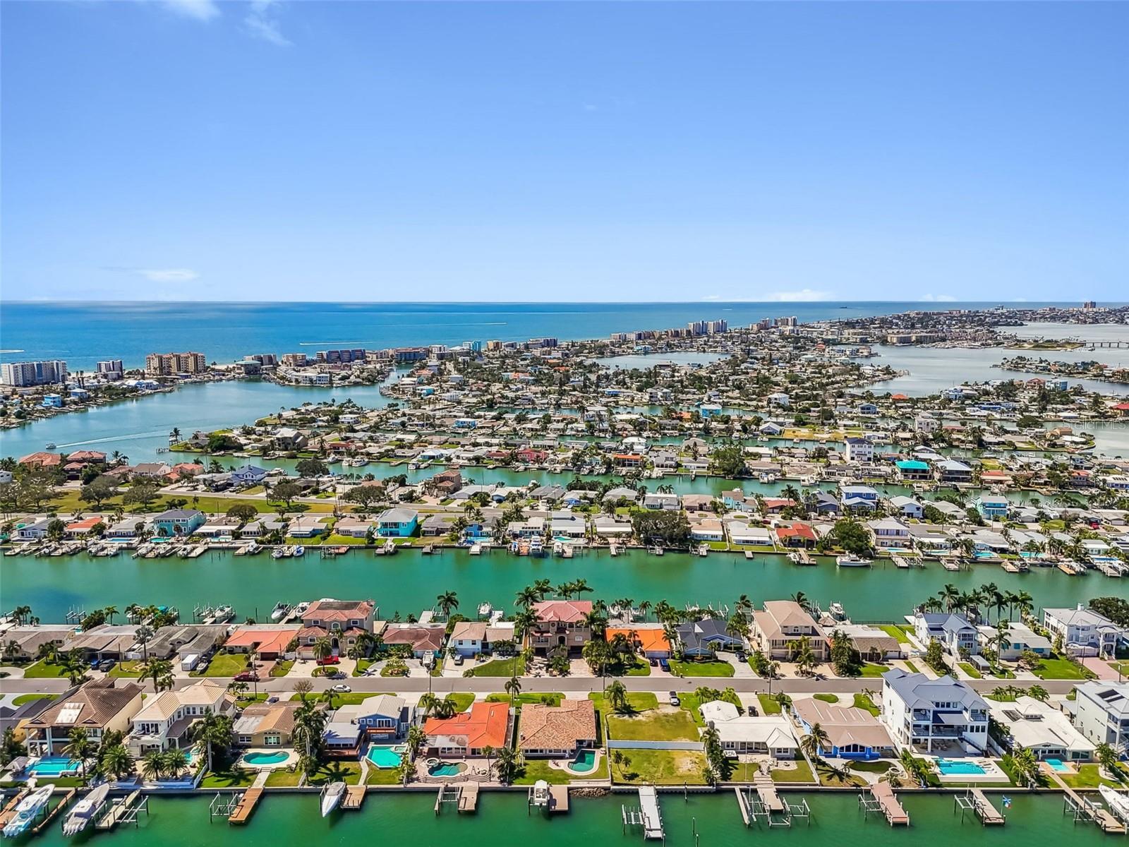 529 JOHNS PASS AVE, MADEIRA BEACH, FL, 33708