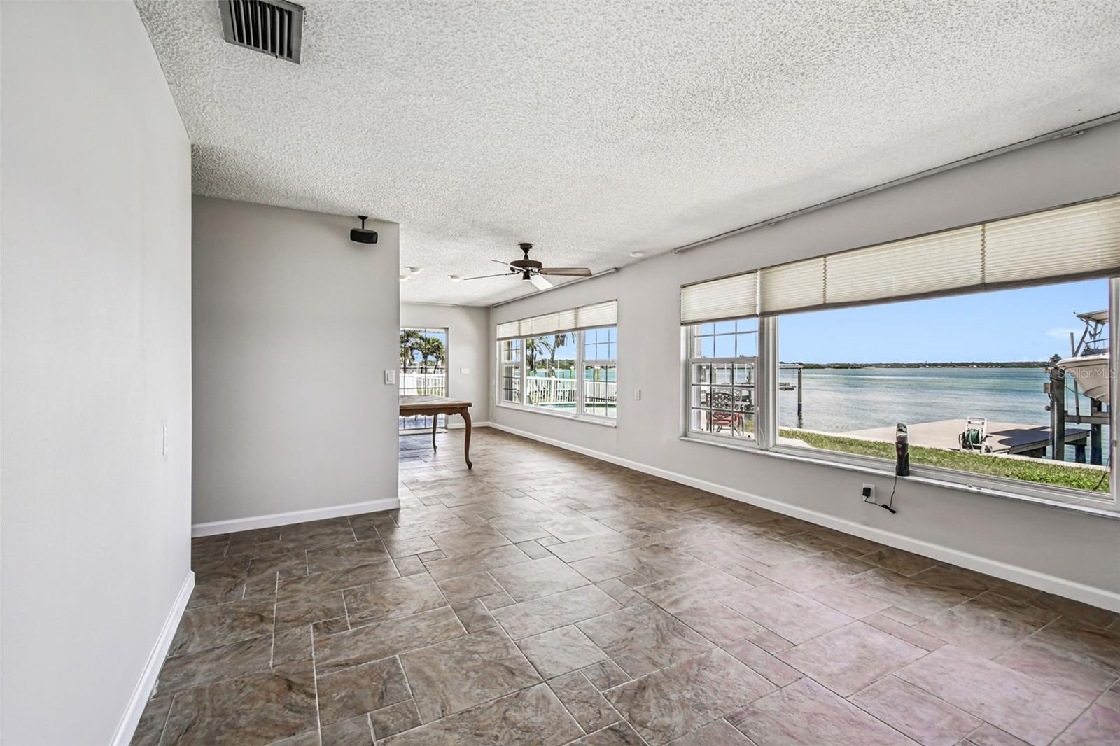 529 JOHNS PASS AVE, MADEIRA BEACH, FL, 33708