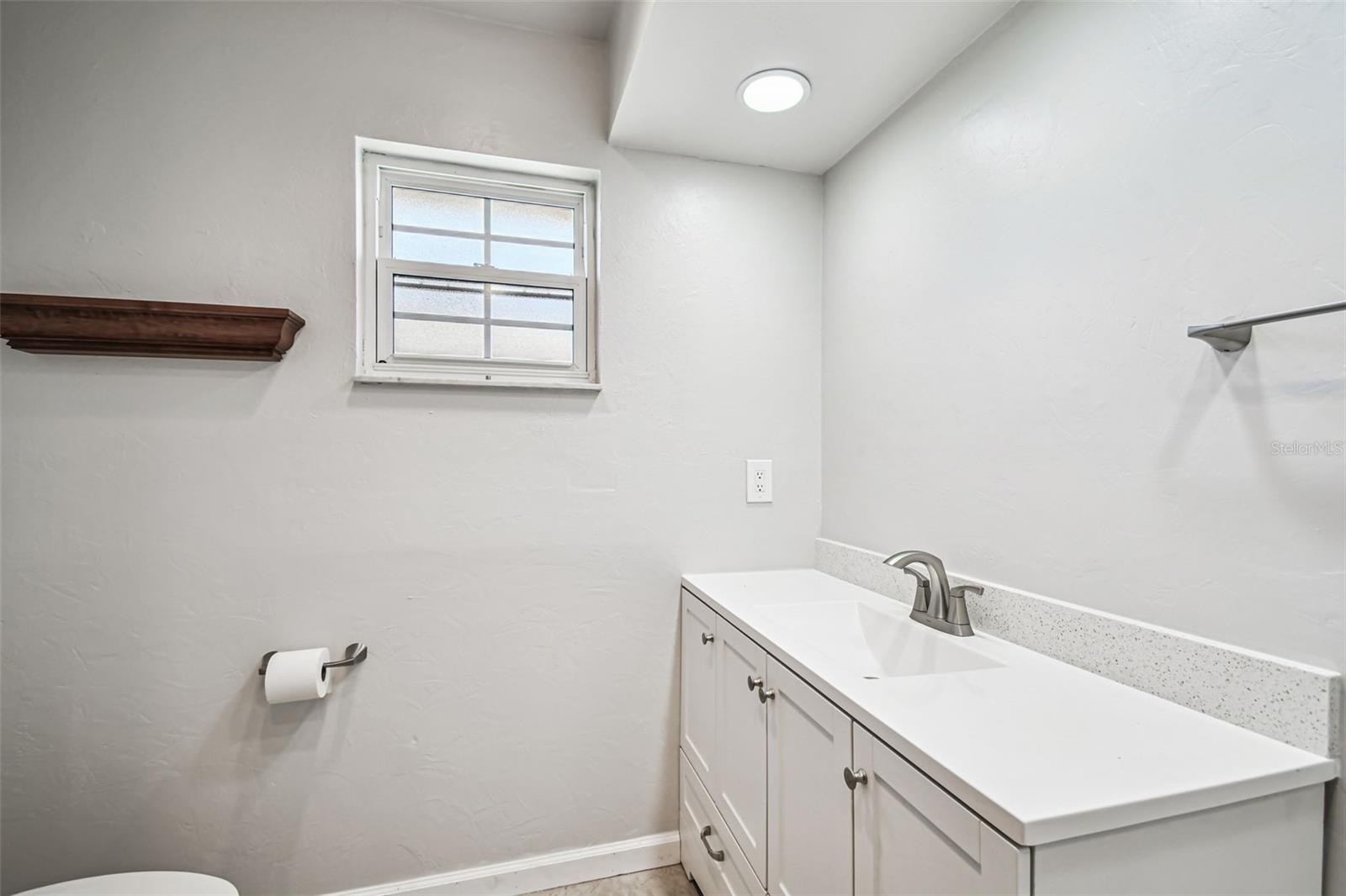 529 JOHNS PASS AVE, MADEIRA BEACH, FL, 33708