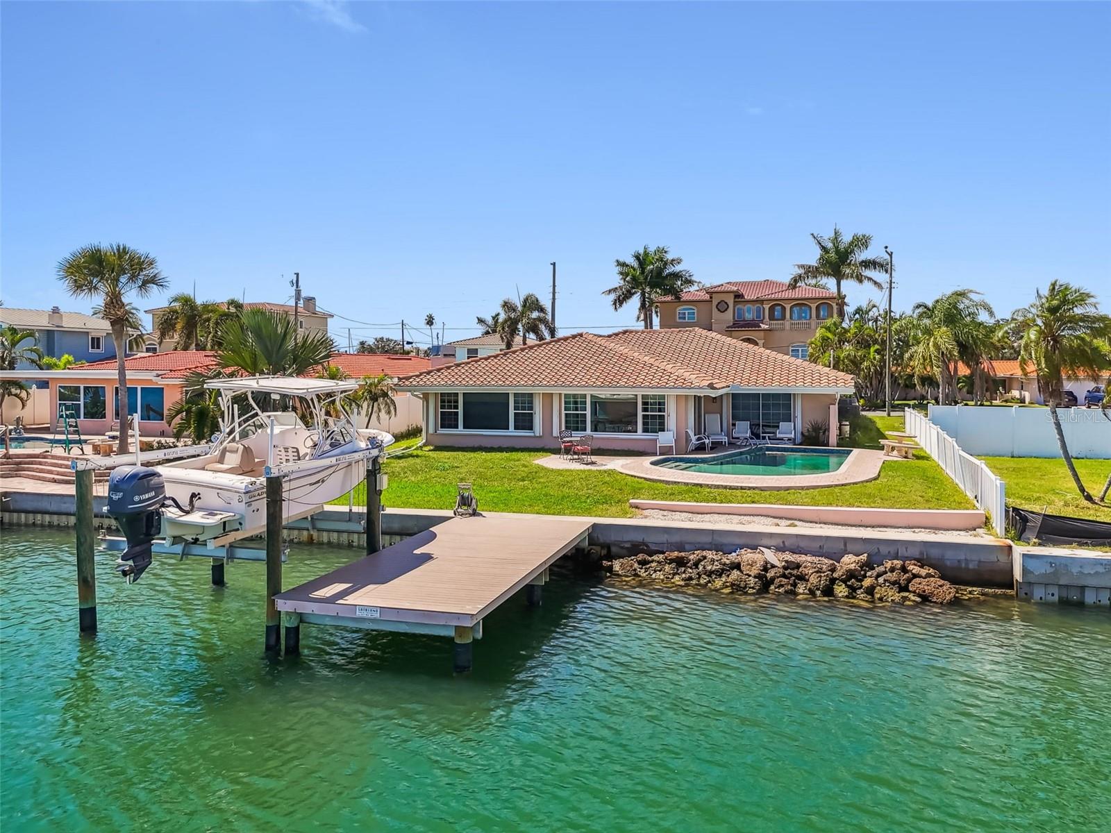 529 JOHNS PASS AVE, MADEIRA BEACH, FL, 33708