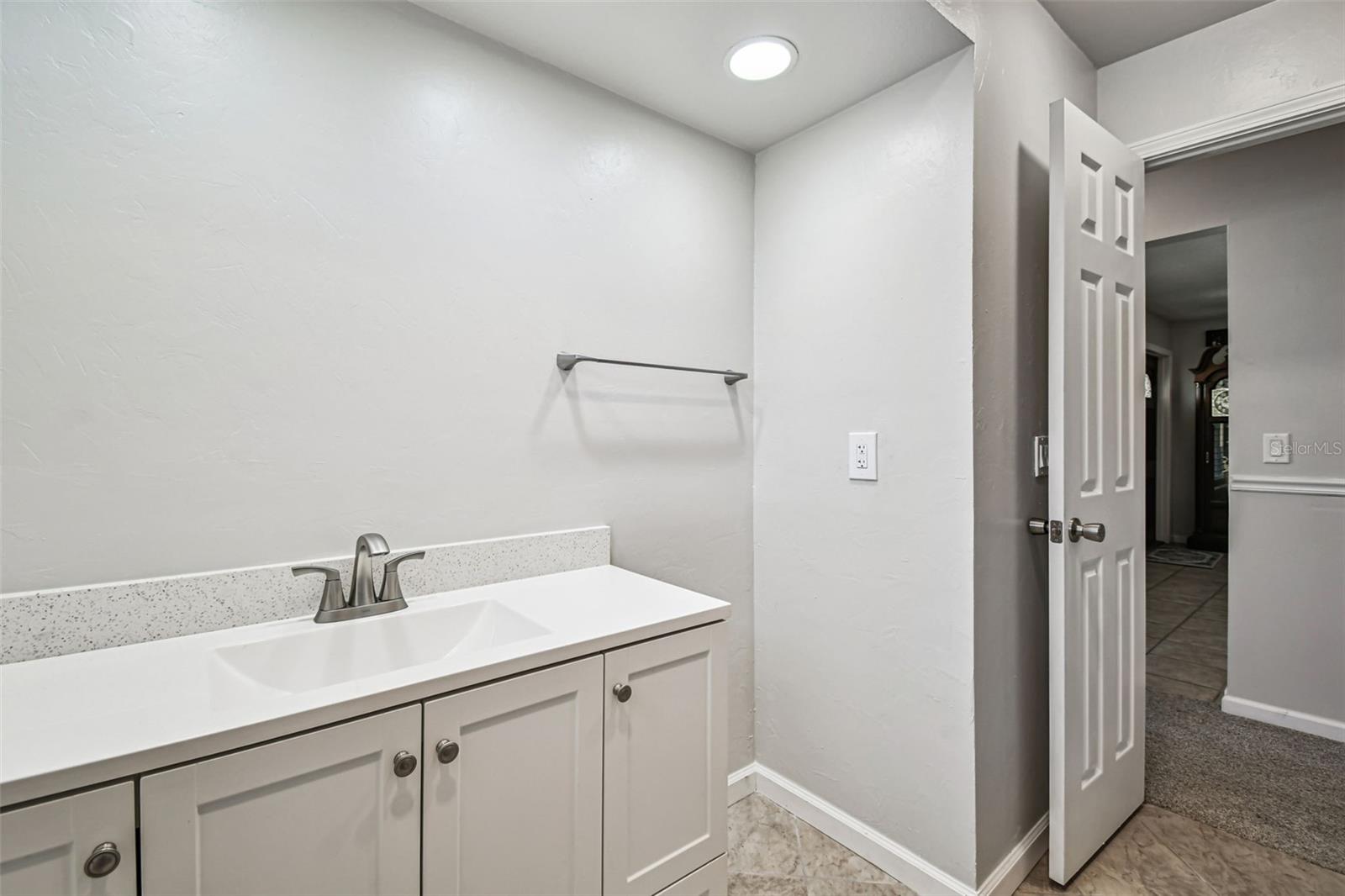 529 JOHNS PASS AVE, MADEIRA BEACH, FL, 33708