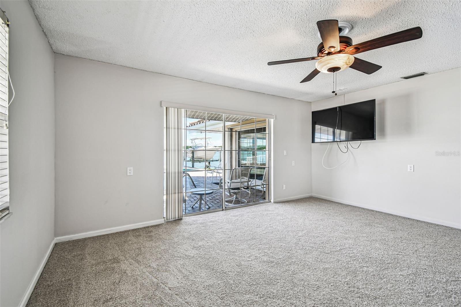 529 JOHNS PASS AVE, MADEIRA BEACH, FL, 33708