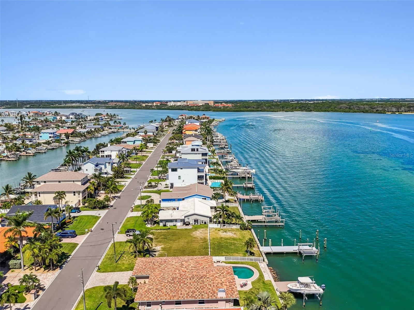 529 JOHNS PASS AVE, MADEIRA BEACH, FL, 33708