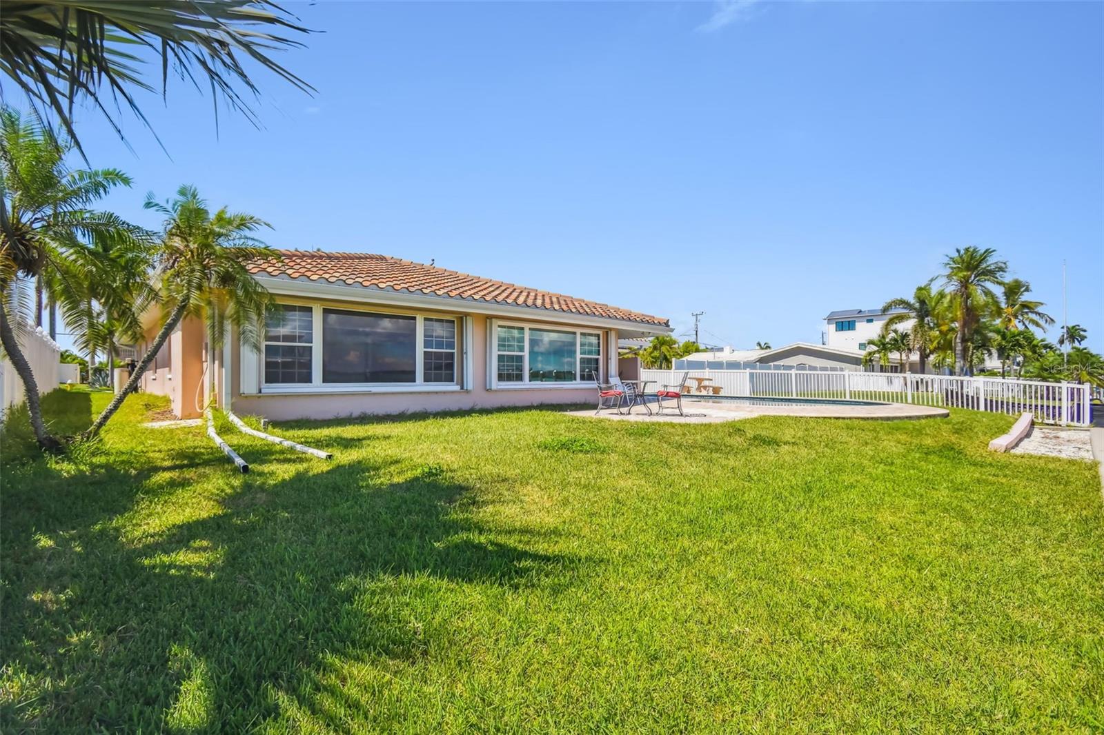 529 JOHNS PASS AVE, MADEIRA BEACH, FL, 33708