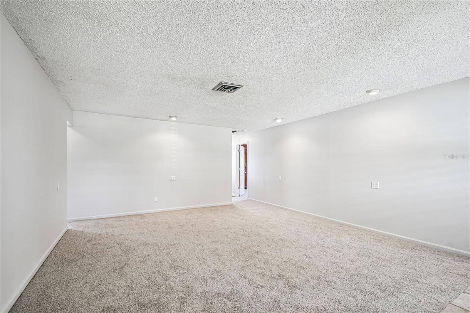 529 JOHNS PASS AVE, MADEIRA BEACH, FL, 33708