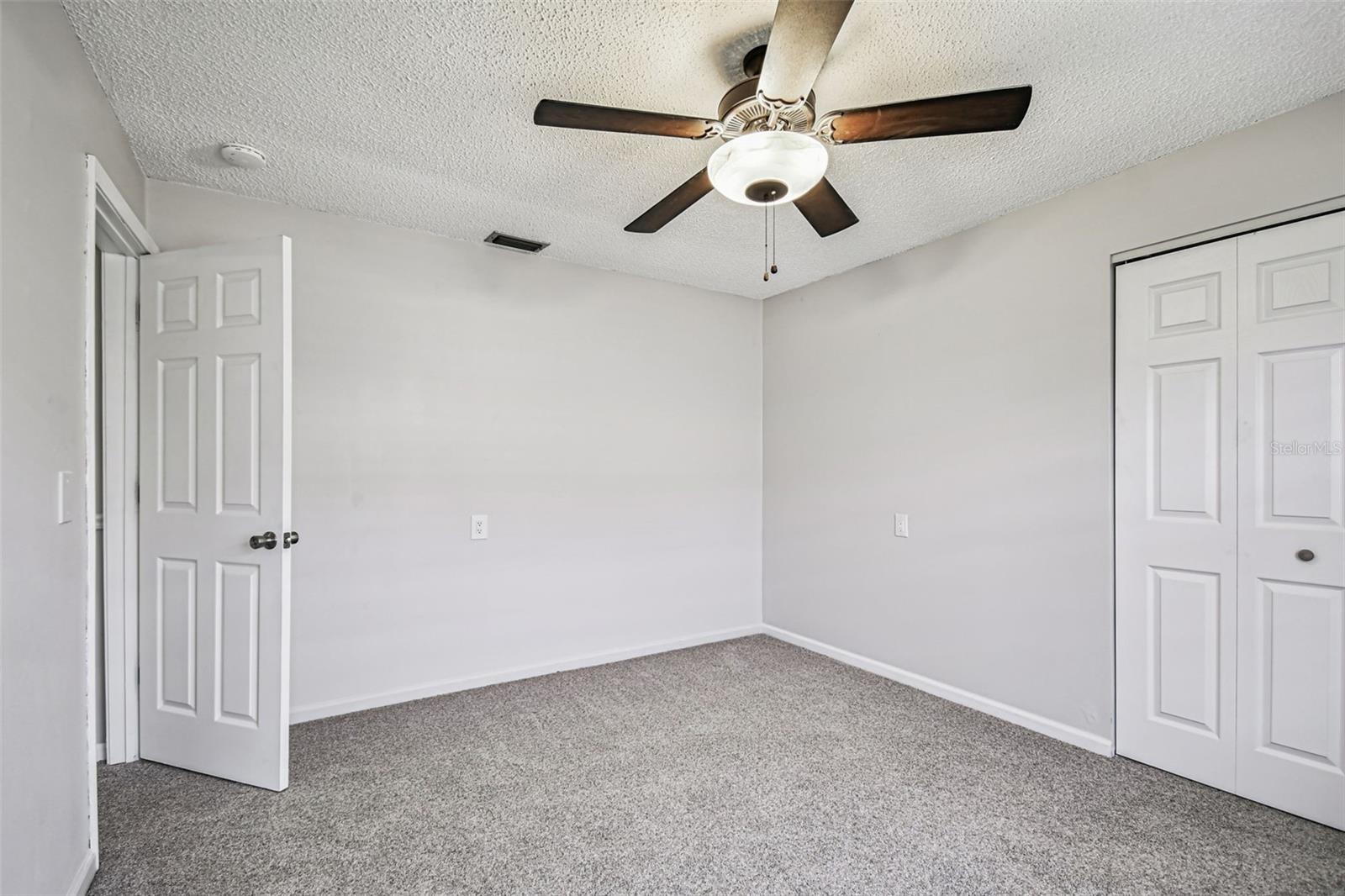 529 JOHNS PASS AVE, MADEIRA BEACH, FL, 33708