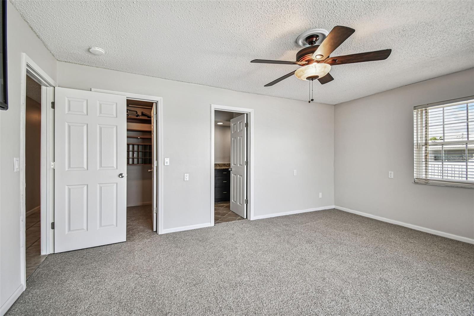 529 JOHNS PASS AVE, MADEIRA BEACH, FL, 33708
