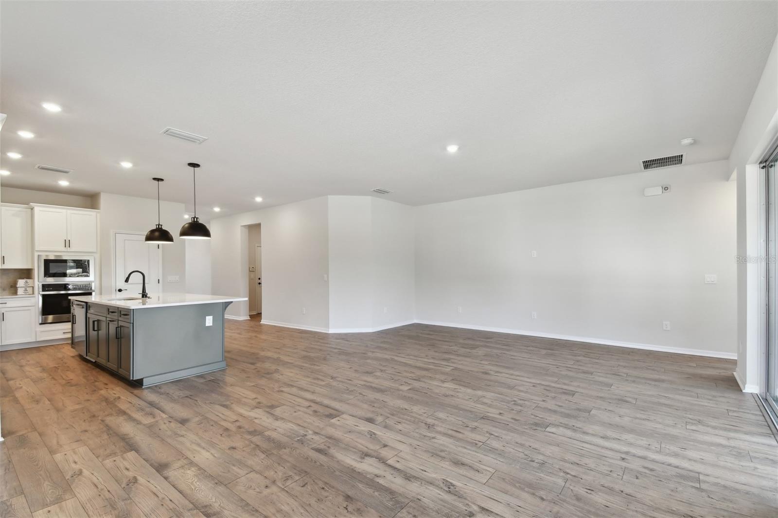6086 SACRED OAK AVE, MOUNT DORA, FL, 32757