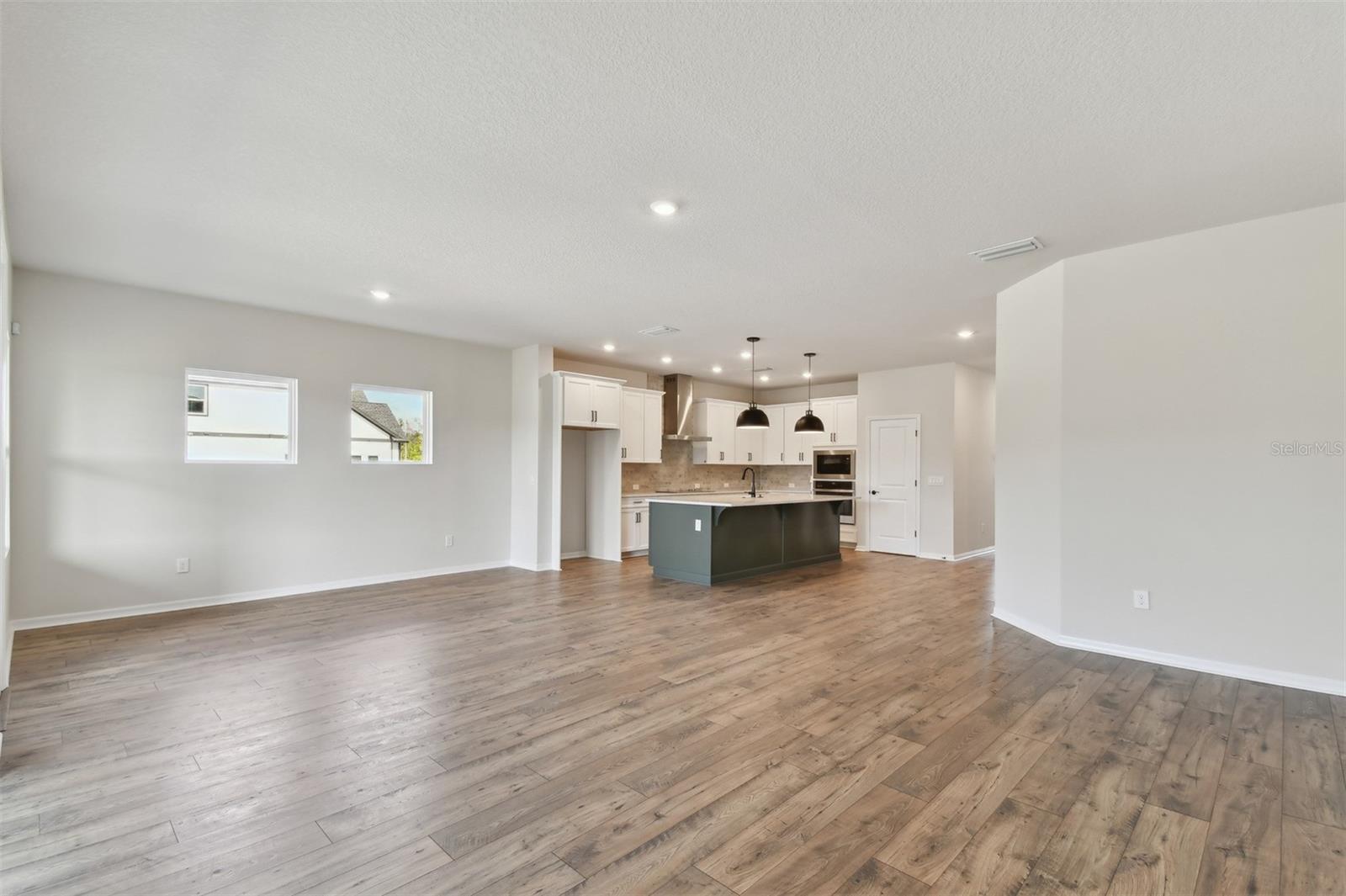 6086 SACRED OAK AVE, MOUNT DORA, FL, 32757