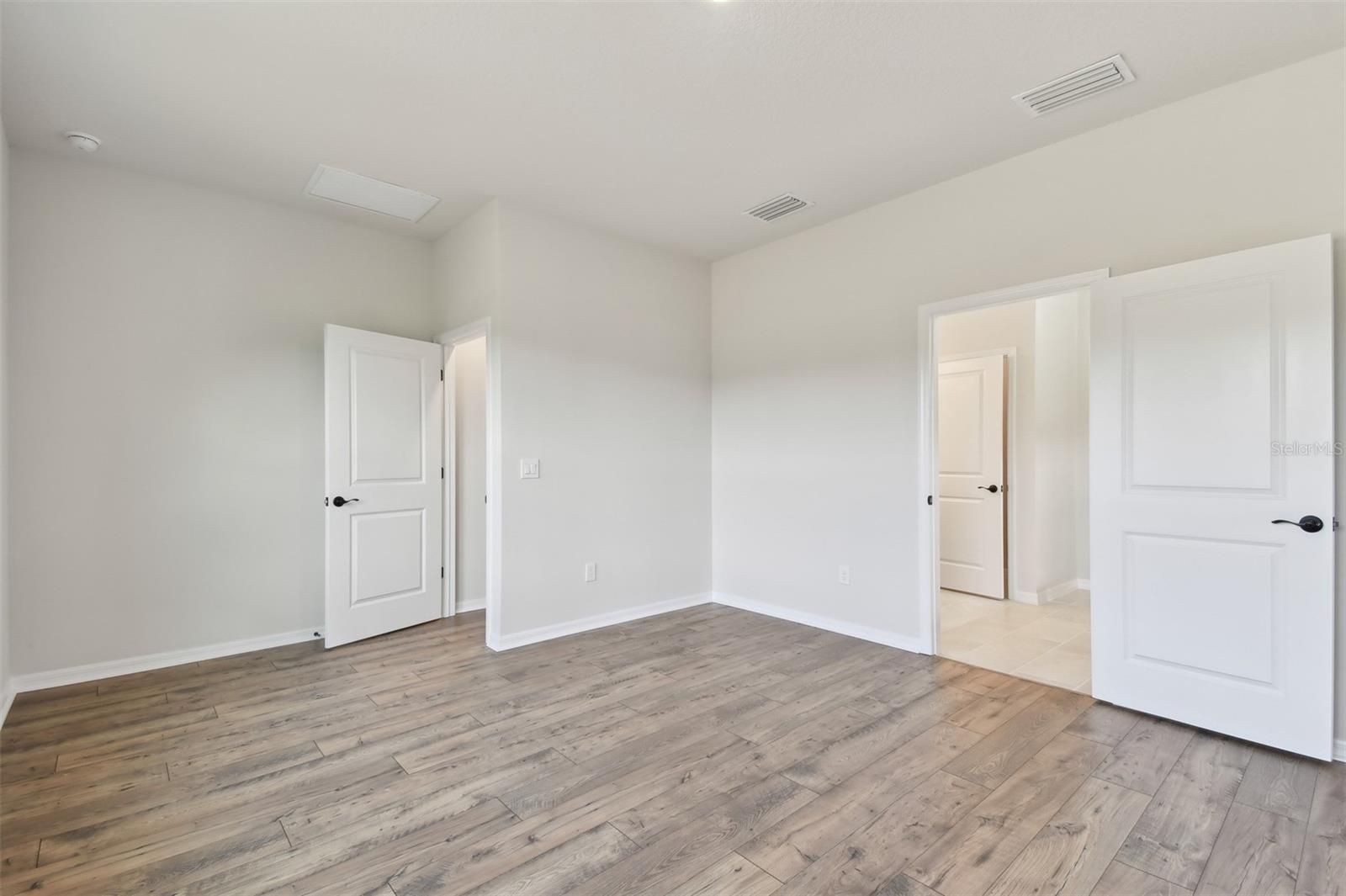 6086 SACRED OAK AVE, MOUNT DORA, FL, 32757