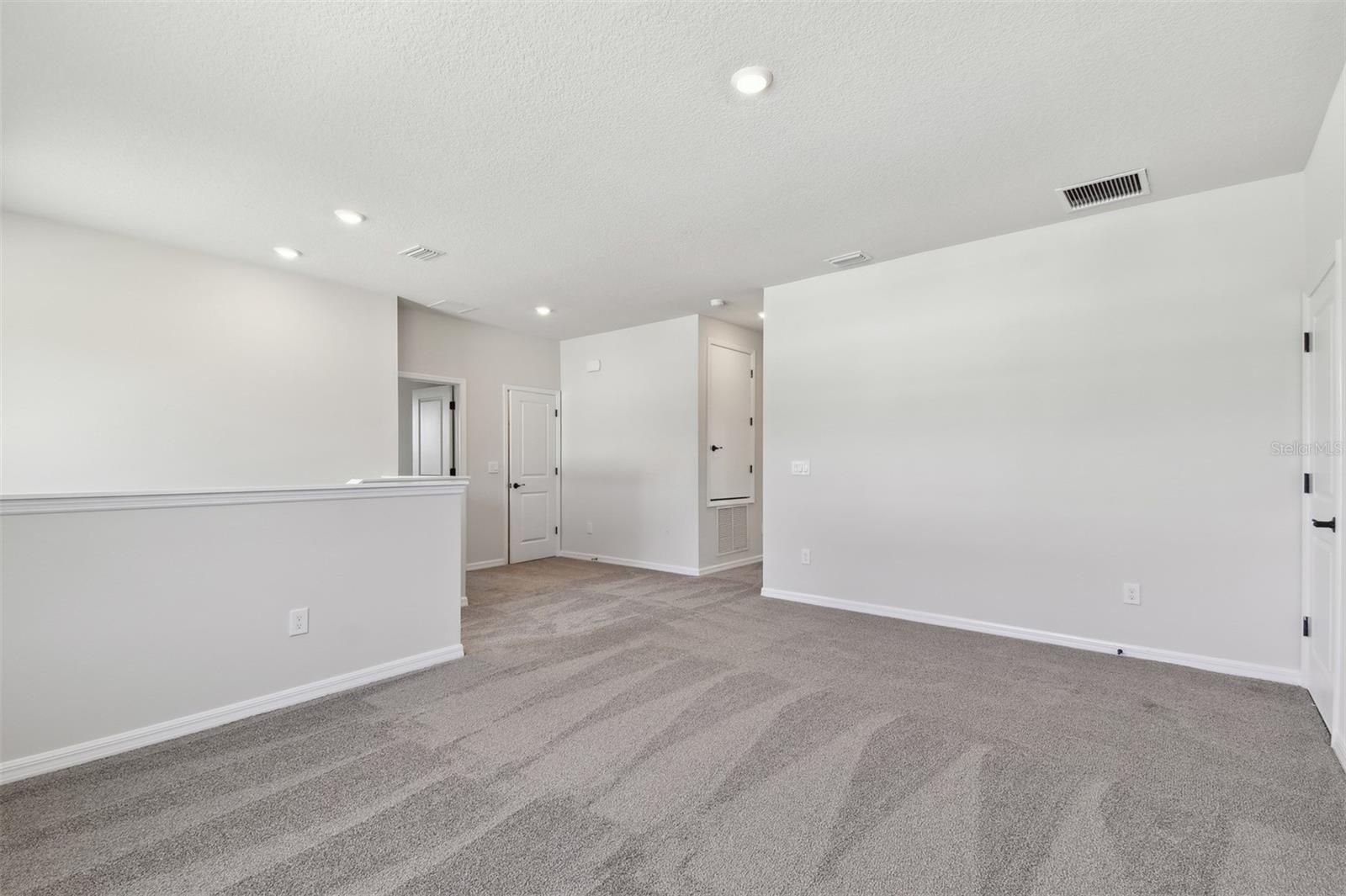 6086 SACRED OAK AVE, MOUNT DORA, FL, 32757