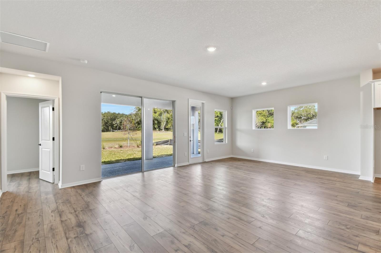 6086 SACRED OAK AVE, MOUNT DORA, FL, 32757
