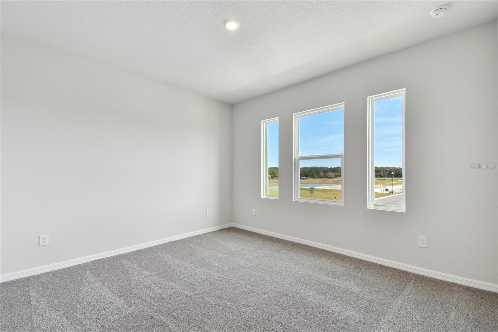 6086 SACRED OAK AVE, MOUNT DORA, FL, 32757