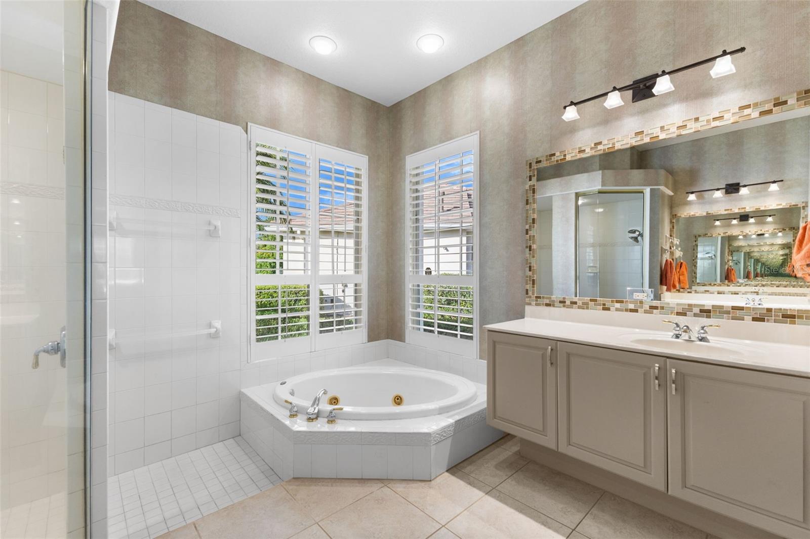 4867 CARRINGTON CIR, SARASOTA, FL, 34243